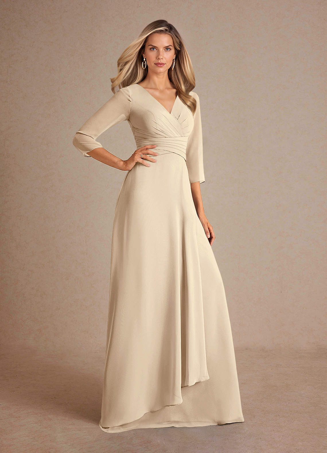 Azazie Mayfield Abiti per la Madre della Sposa Abito A-Line in Chiffon Plissettato Champagne image3