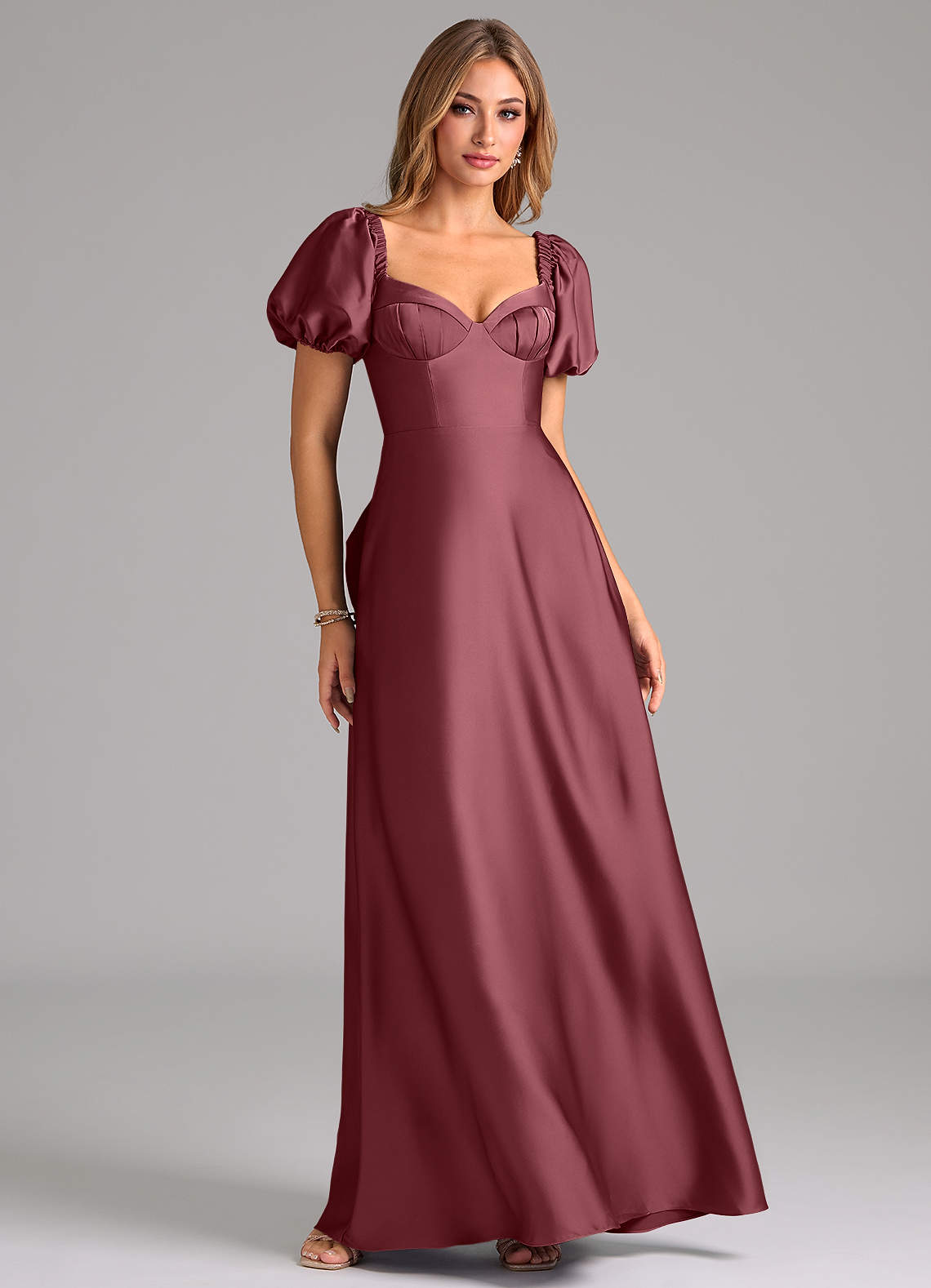 Azazie Fatima Robes de demoiselle d'honneur Robe Trapèze en Satin extensible Plissée Rose Du Désert image1