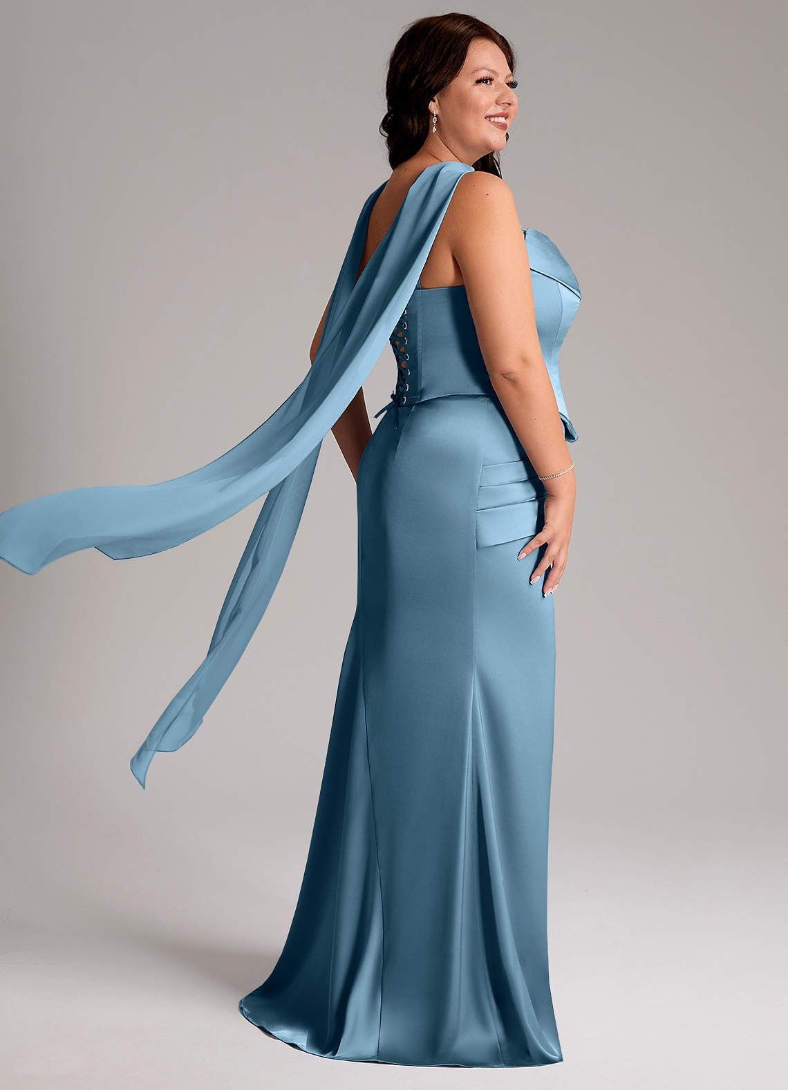 Azazie Sorrel Vestidos de damas de honor Vestido de Azul Acero de Satén Elástico de Corte Sirena Convertible con Sin tirantes image7