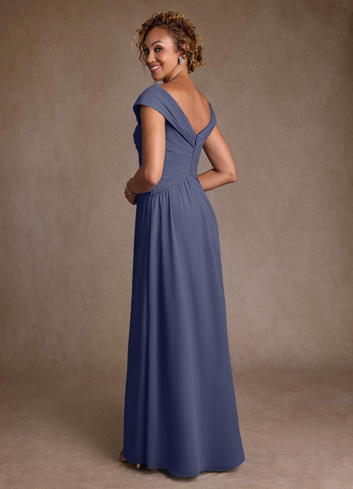 Azazie Myrtle Mère de la mariée Robes Robe Trapèze en Mousseline de soie Plissée Bleu Orageux image1