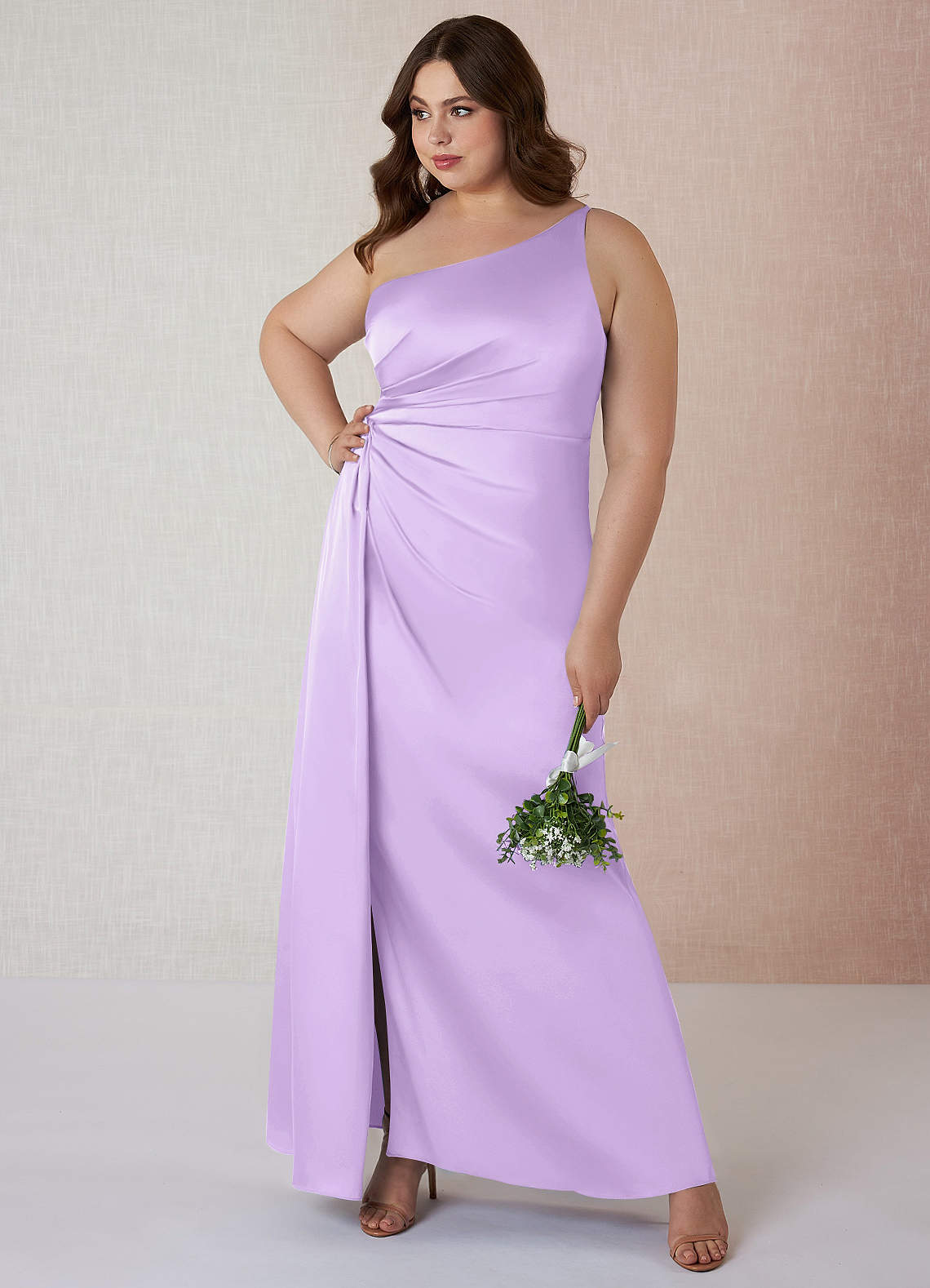 Azazie Mika Vente Finale Robe Fourreau en Satin extensible Une épaule Agave image7