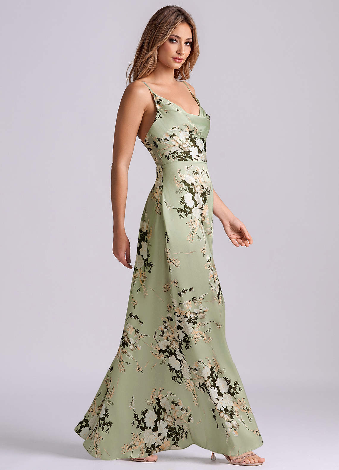 Azazie Sarella Robes de demoiselle d'honneur Robe Trapèze en Satin extensible Plissée Vignes Florales image3