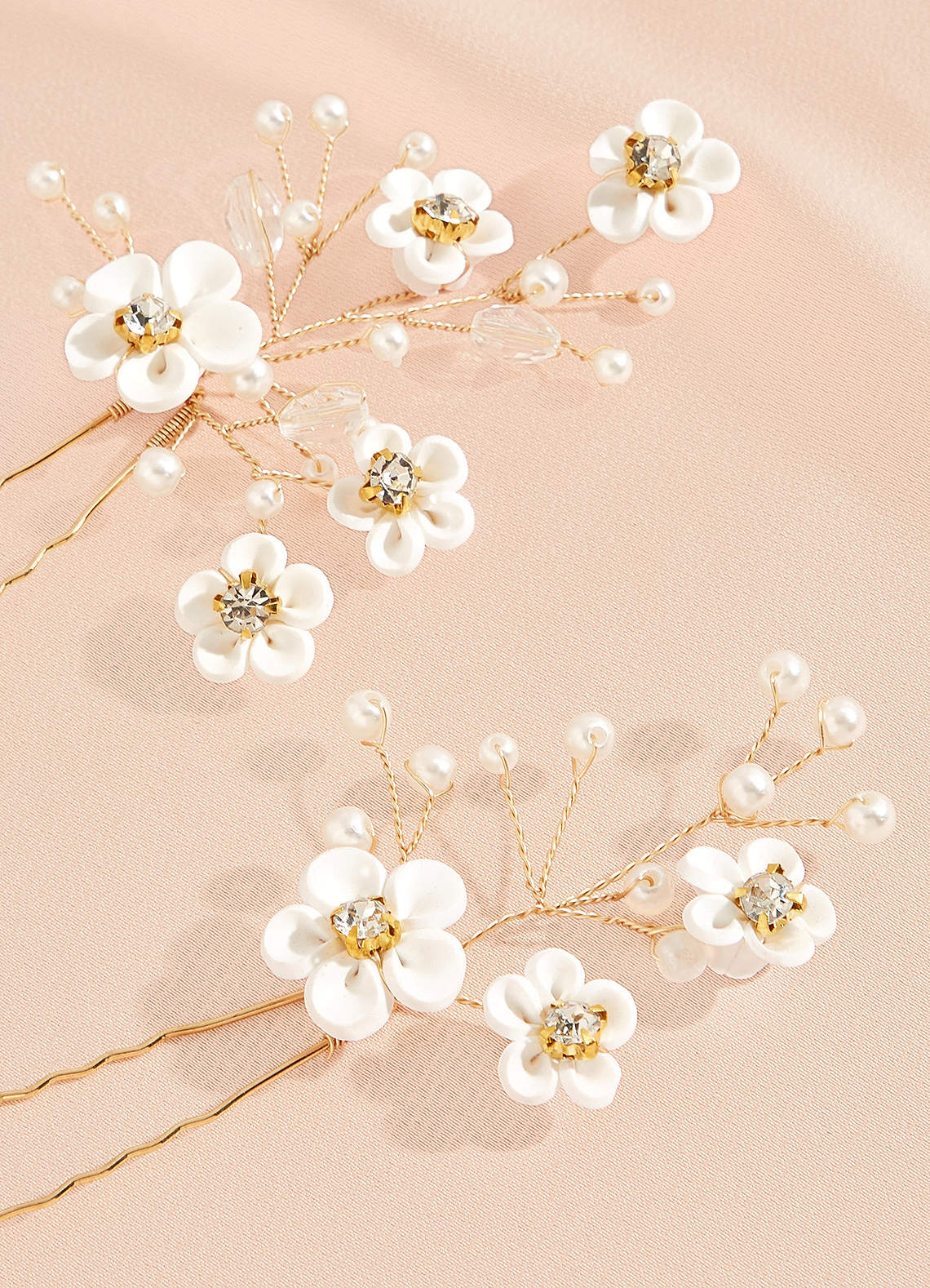 front White Flower U-Shaped Hairpin Set