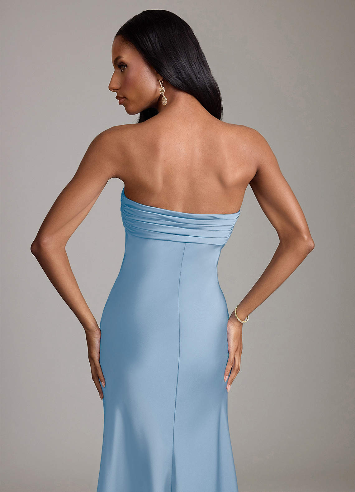 Azazie Saylor Jurken voor bruidsmeisjes Jurk van Stretch Satijn met Zeemeermin Strapless Poederblauw image5
