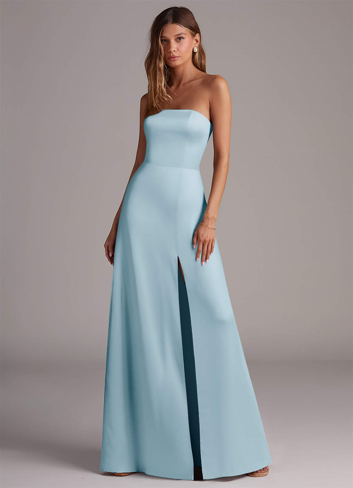 Azazie Wren Vestidos de damas de honor Vestido de Azul Cielo de Satén Elástico de Corte en A Convertible con Sin tirantes image1
