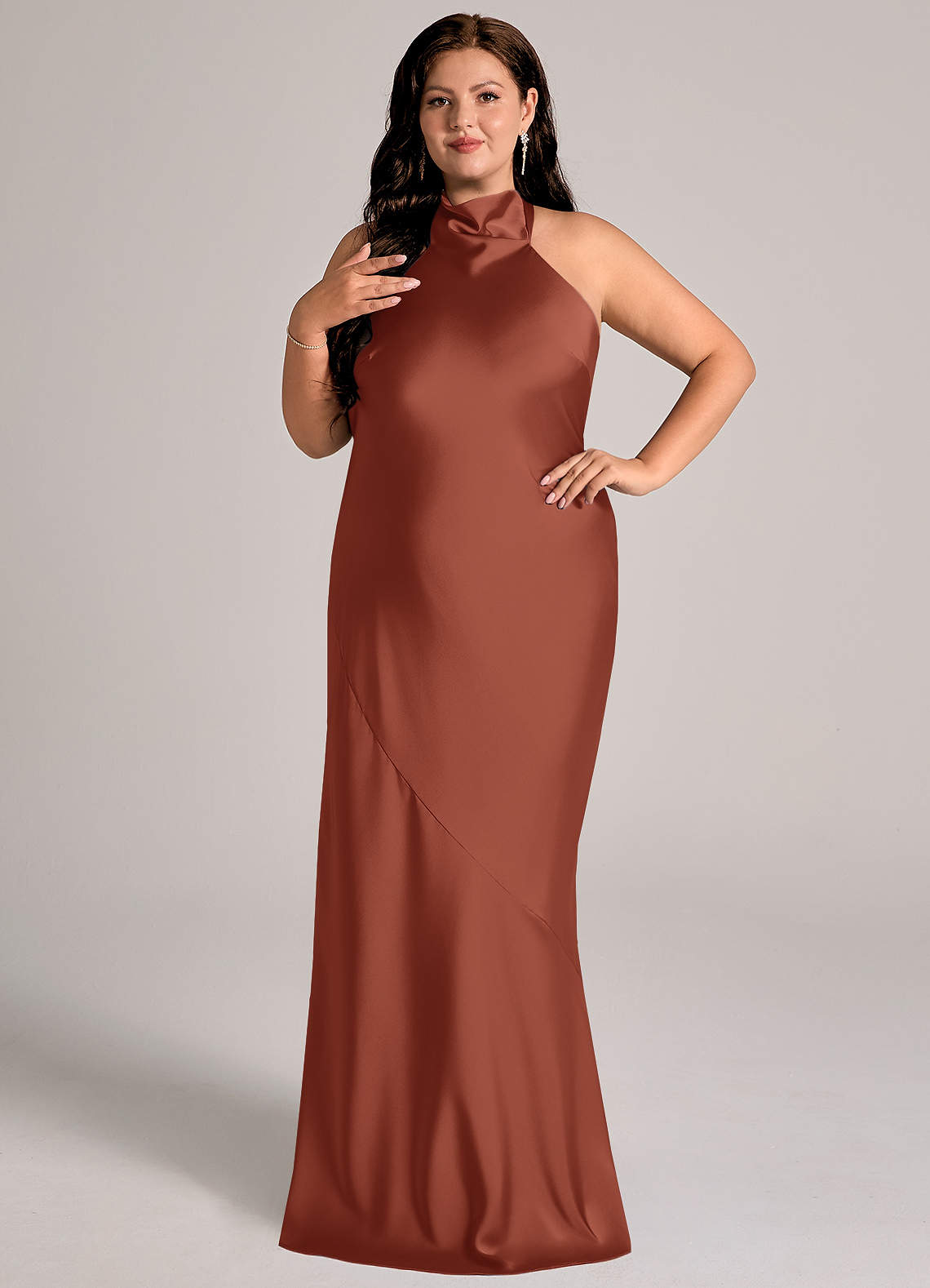 Azazie Velli Abiti da Damigella Abito Sirena in Raso Elasticizzato Collo Alto Auburn image9