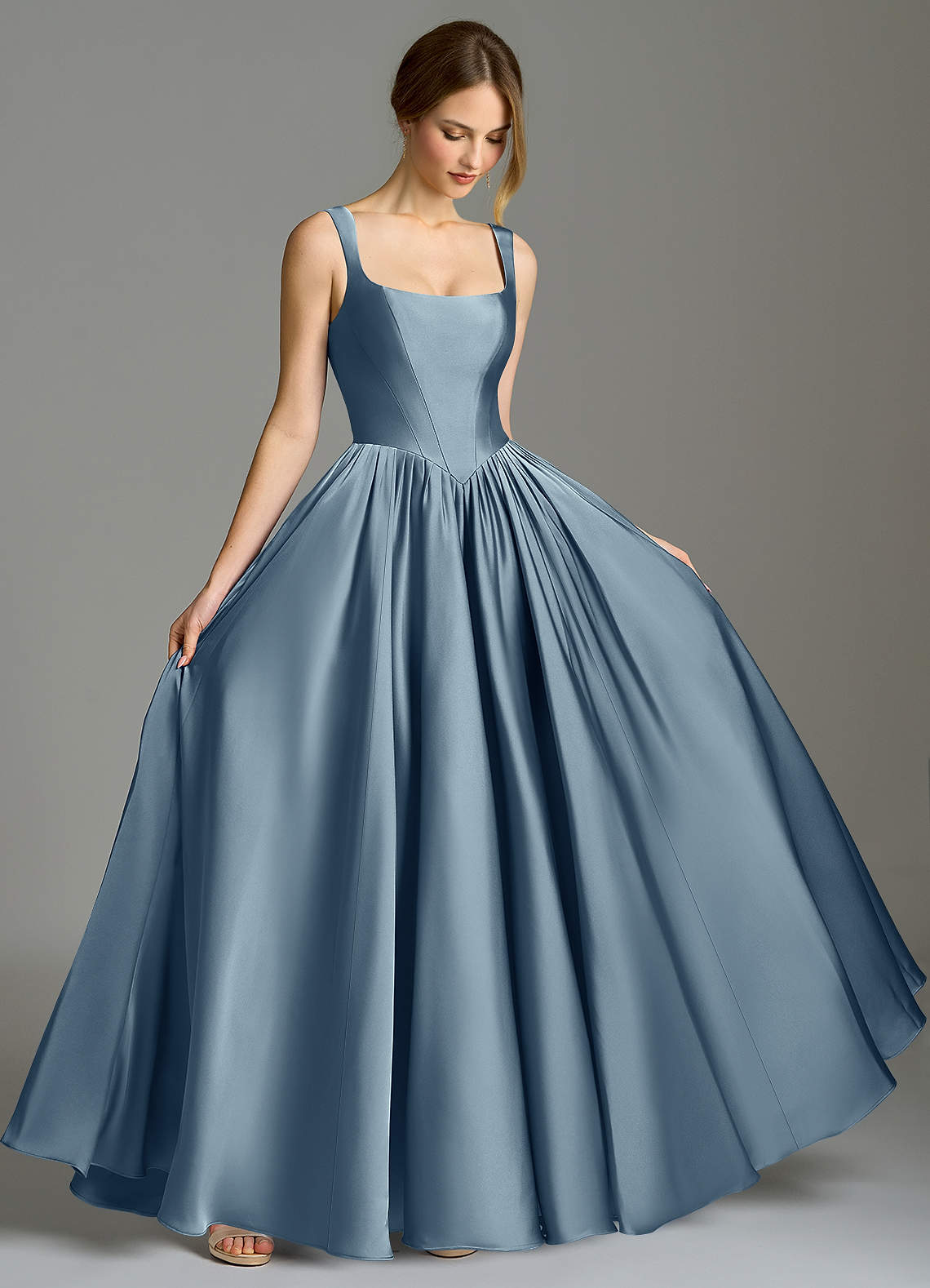 Azazie Verina Vestidos de madrinha de casamento Vestido Azul Empoeirado de Cetim elástico de Linha A com Plissado image4