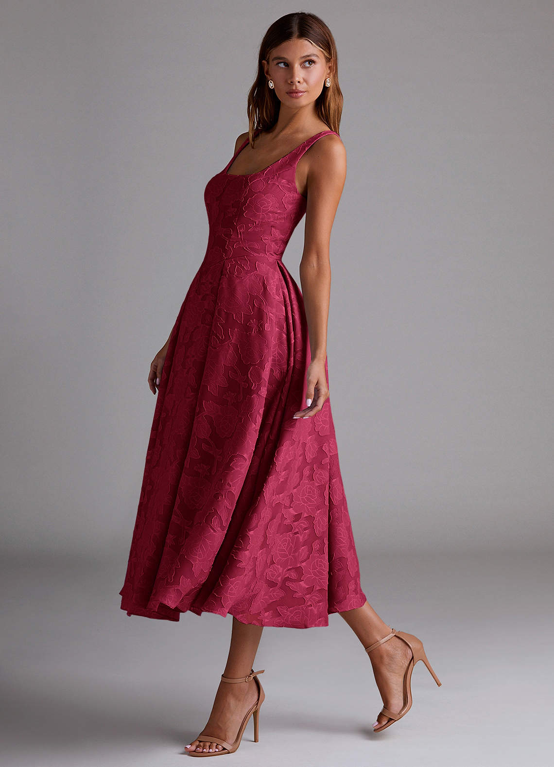 Azazie Amalie Vestidos de madrinha de casamento Vestido Borgonha de Esgotamento Floral de Linha A com Plissado image3