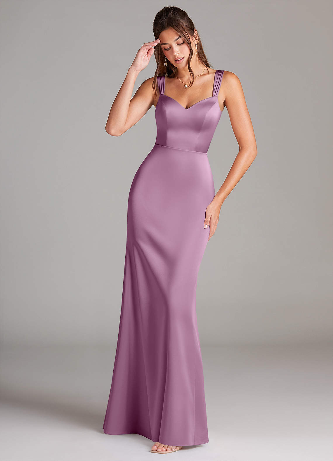 Azazie Denice Robes de demoiselle d'honneur Robe Fourreau en Satin extensible Plissée Glycine image1