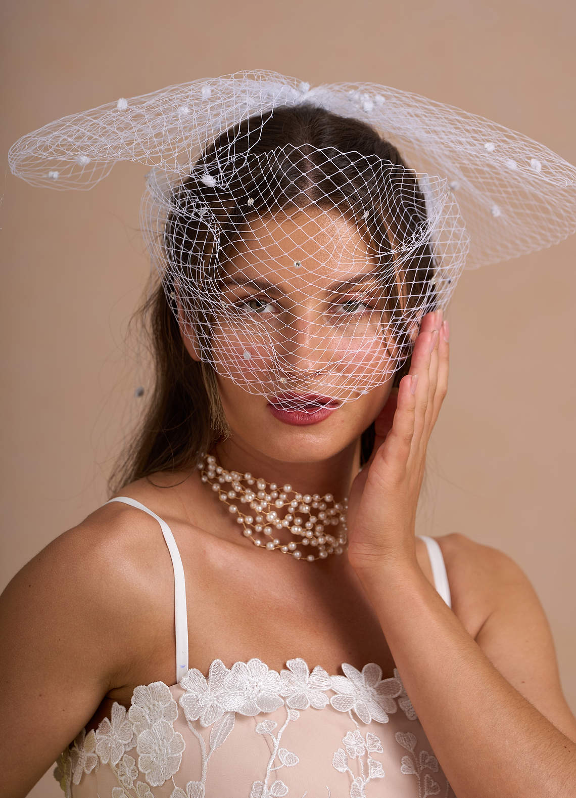 front Charlotte Mesh Veil