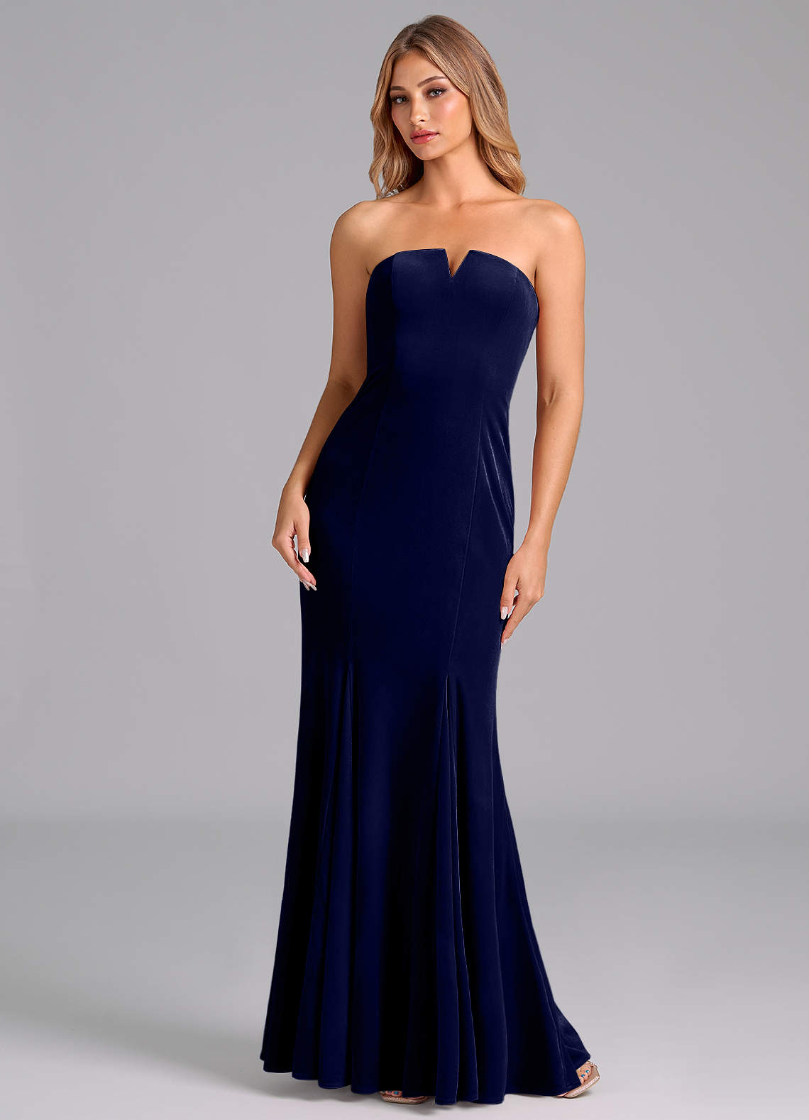 Azazie Yinnie Vestidos de madrinha de casamento Vestir Azul Marinho de Veludo de sereia com Sem alças image1