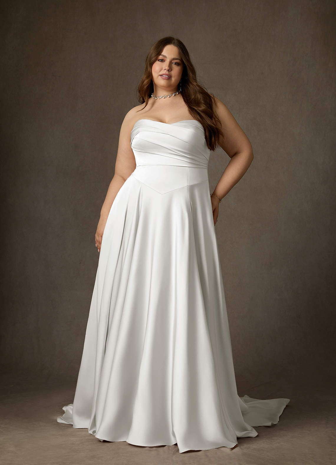 Azazie Alta Abiti da Sposa Abito A-Line in Raso Elasticizzato Senza Cinturino Bianco Diamante image1