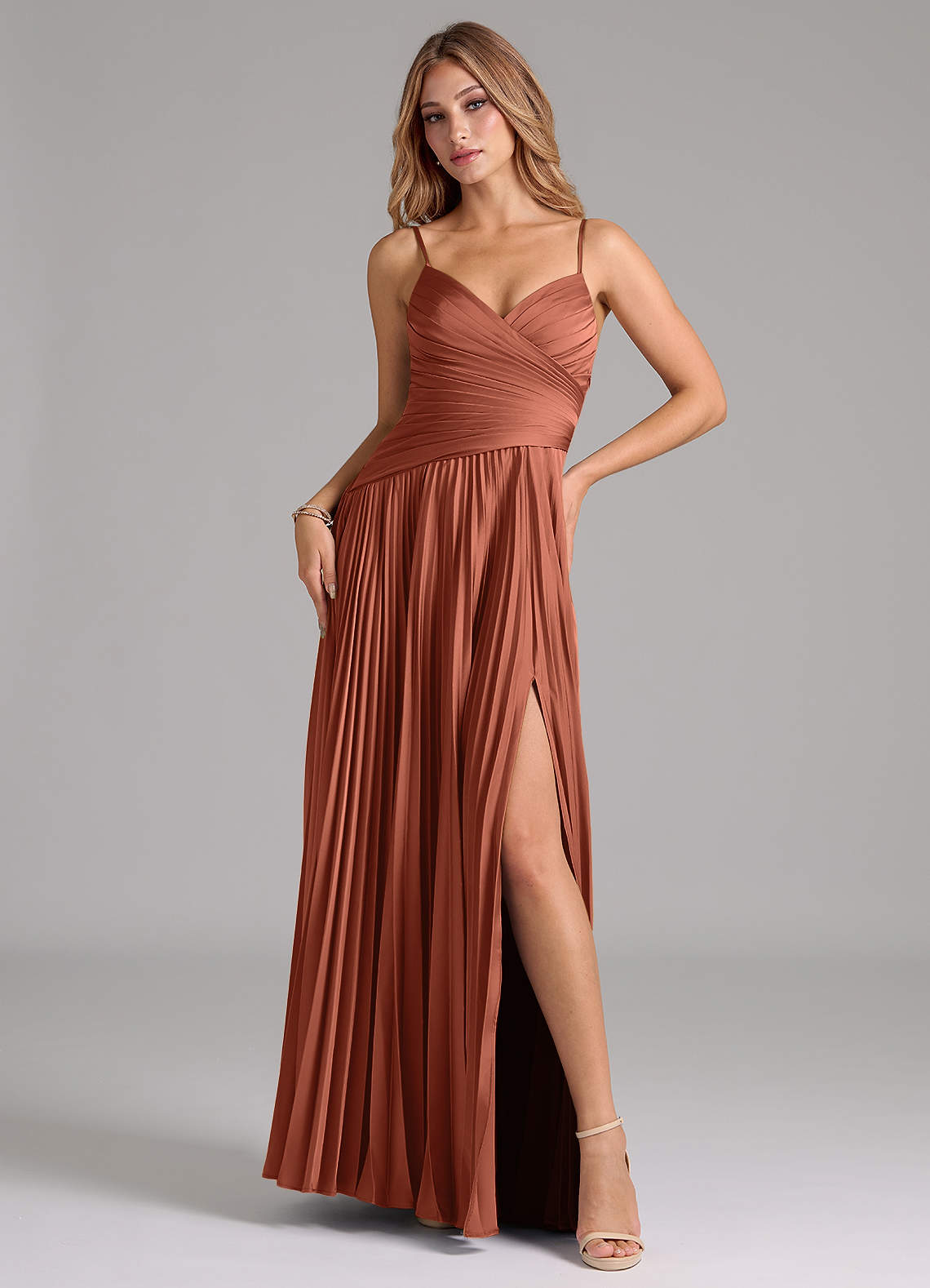 Azazie Vini Brautjungfernkleider A-Linie Plissee Stretch-Satin Kleid Lehm image1