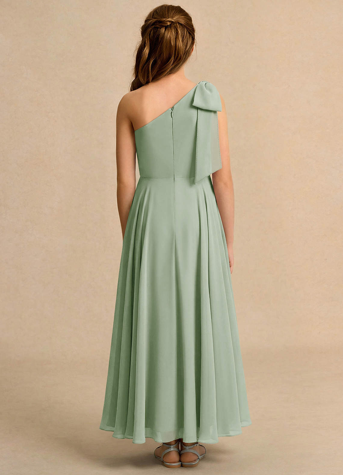 Azazie Guppy Girls Formal Robe Demoiselle D'honneur Fillette Robe Trapèze en Mousseline de soie Une épaule Vert Sauge image1