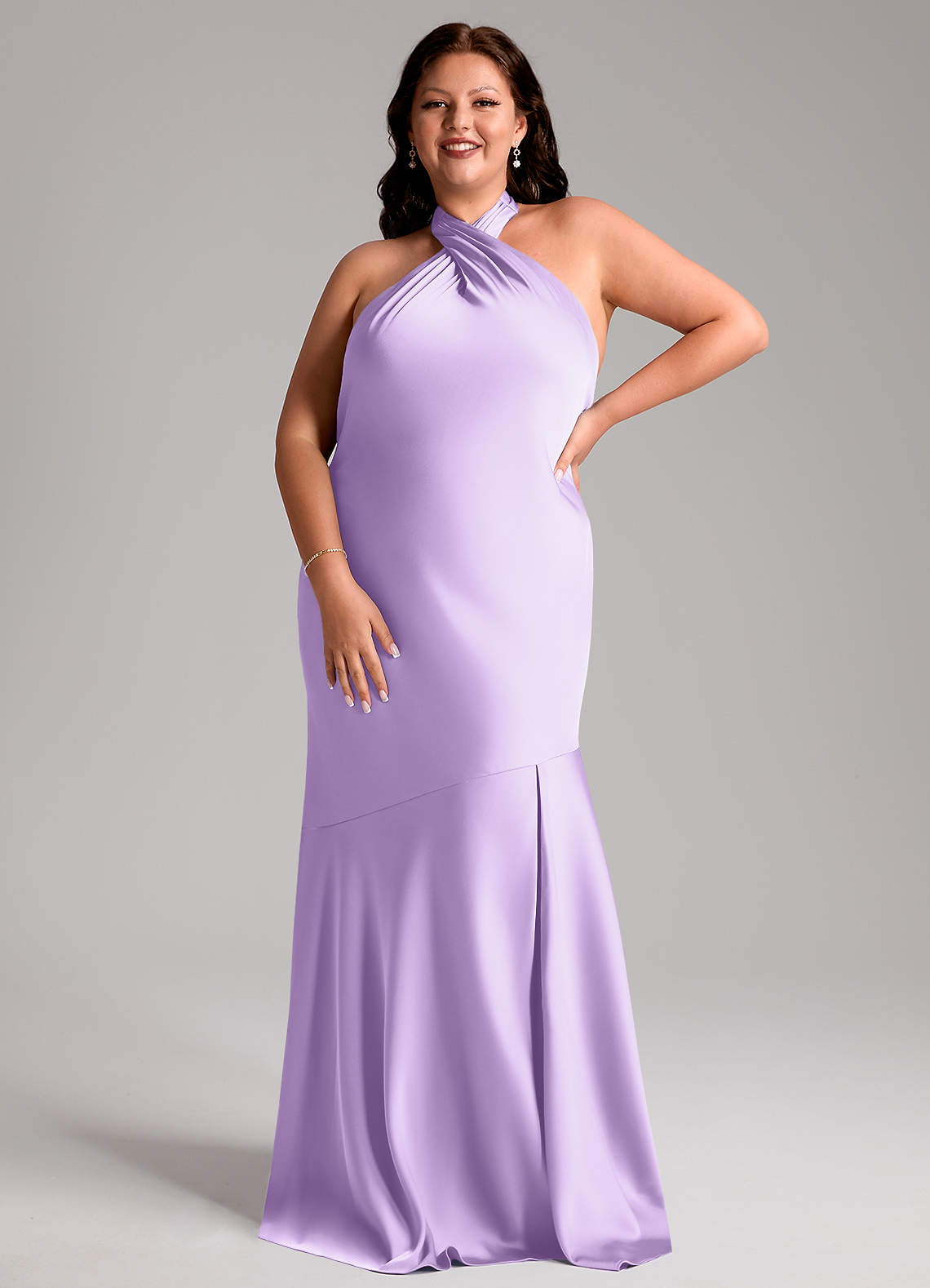 Azazie Lorena Robes de demoiselle d'honneur Robe Sirène en Satin extensible Plissée Lilas image1