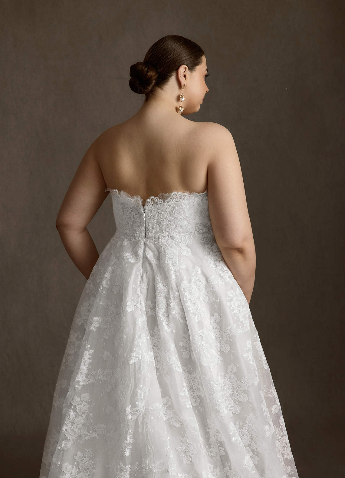 Azazie Hinata Wedding Dresses Diamond White Ball-Gown Strapless Lace Dress image18