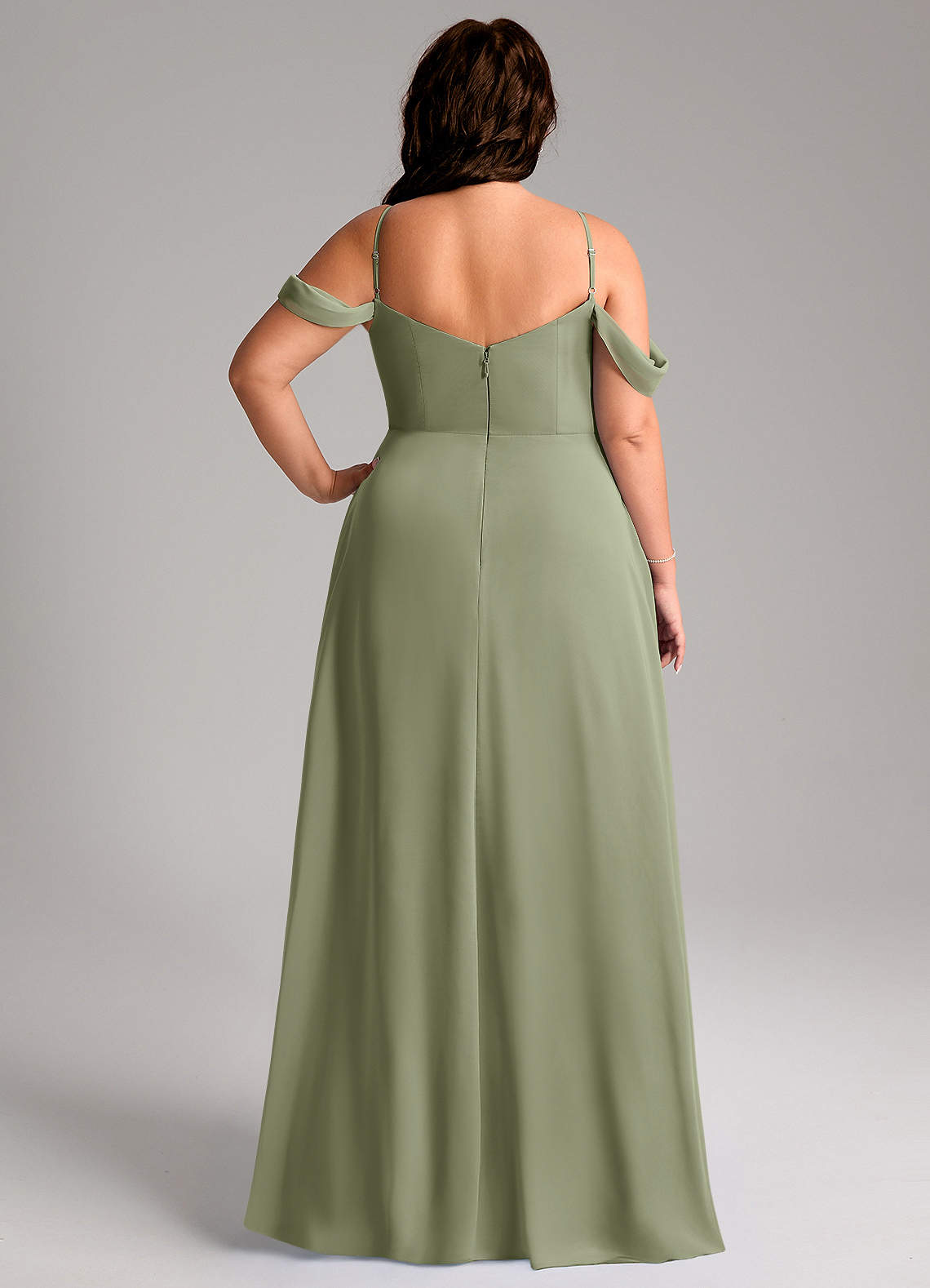 Azazie Marley Vestidos de madrinha de casamento Vestido Pistache de Chiffon de Linha A com Fora do ombro image11