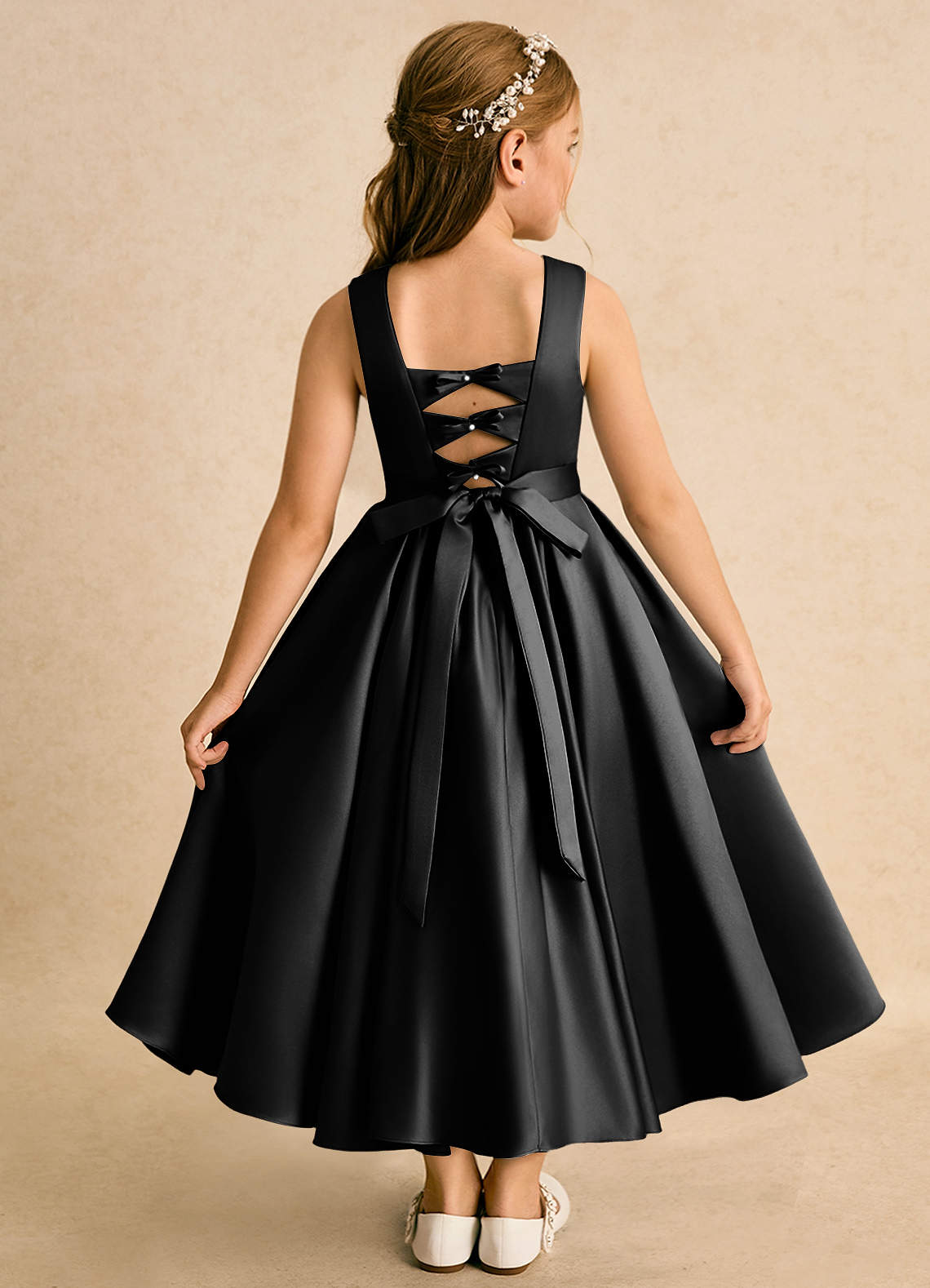 Azazie Junebuj Robe Demoiselle D'honneur Fillette Robe Princesse en Mat Satiné Plissée Noir image1