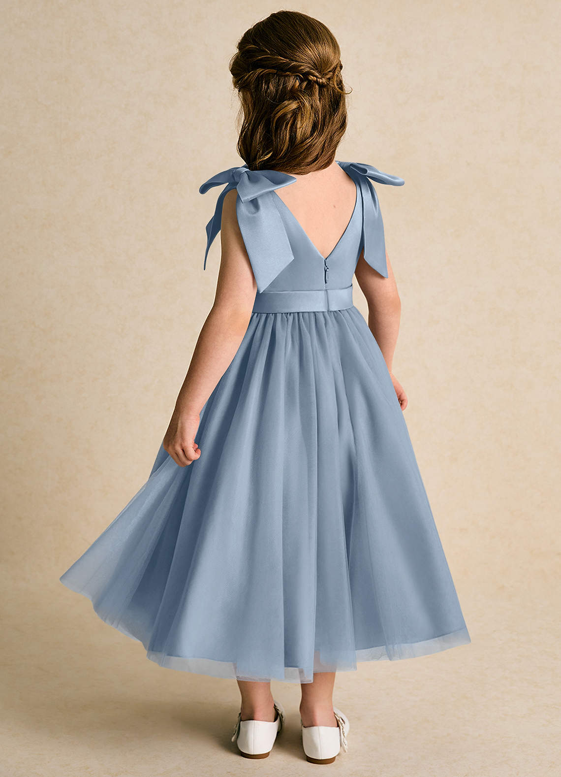 Azazie Serene Abiti da Ragazza di Fiori Abito Principessa in Raso Opaco Fiocco Blu Polveroso image2