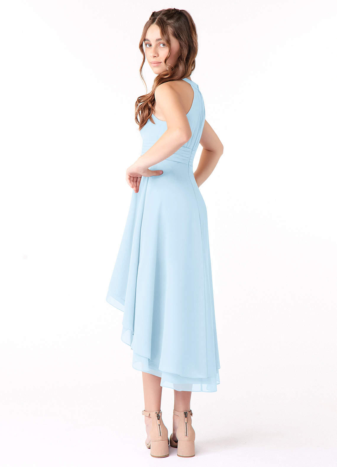 Azazie Linna Junior Vestido de Azul Cielo de Gasa de Corte En A con Plisado image1
