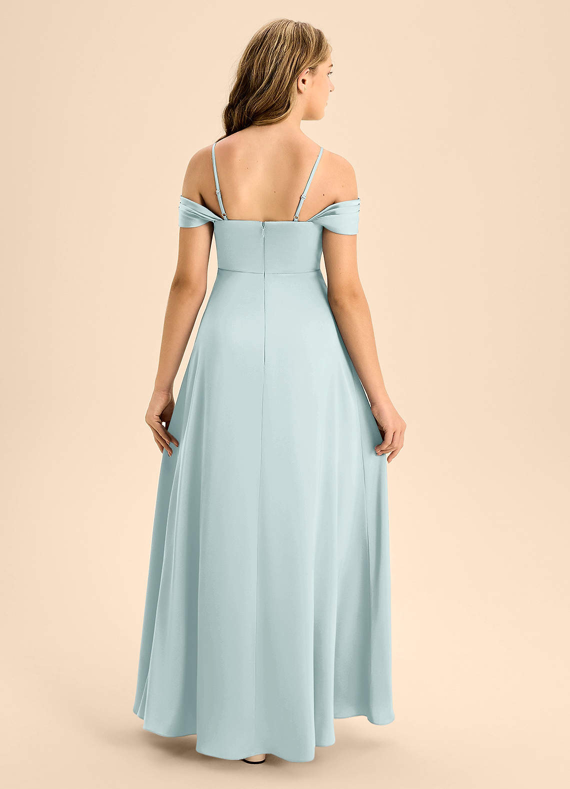 Azazie Anselie Junior Vestido de Neblina de Satén Elástico de Corte en A con Vestidos sin tirantes image1