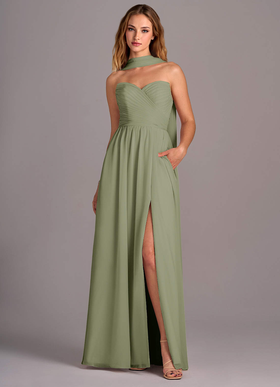 Azazie Joni Robes de demoiselle d'honneur Robe Trapèze Convertible en Mousseline de soie Sans bretelle Pistache image1