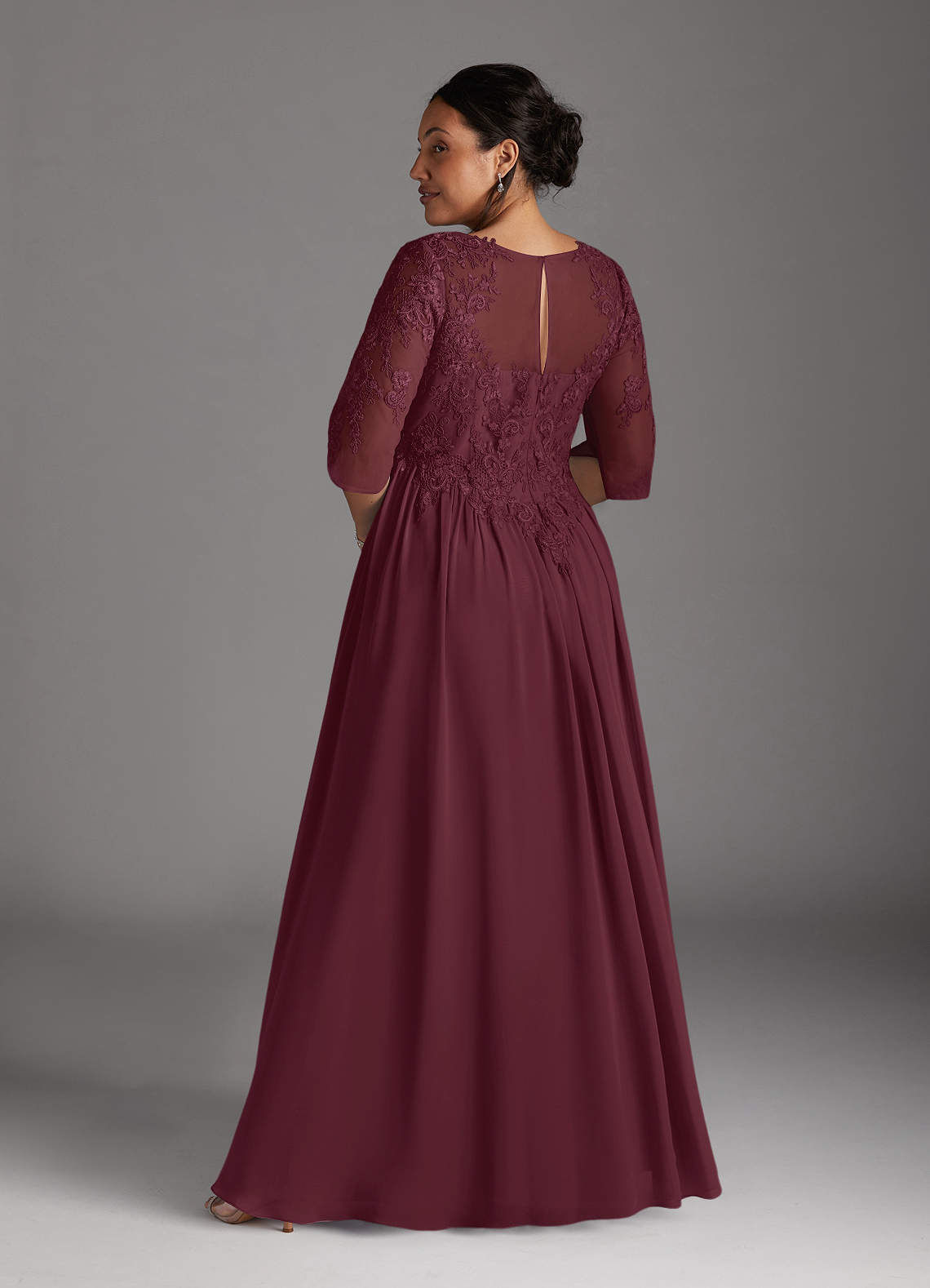 Azazie Mirielle vestidos de madre de la novia Vestido de Cabernet de Gasa de Corte En A con Encaje Scoop image7