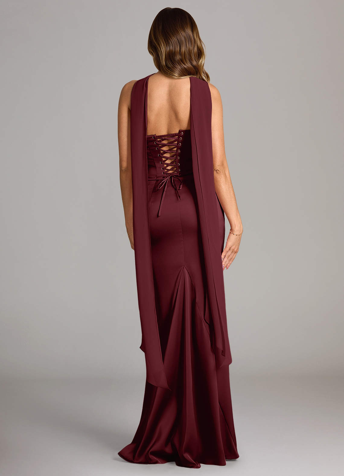 Azazie Sorrel Vestidos de damas de honor Vestido de Cabernet de Satén Elástico de Corte Sirena Convertible con Sin tirantes image1