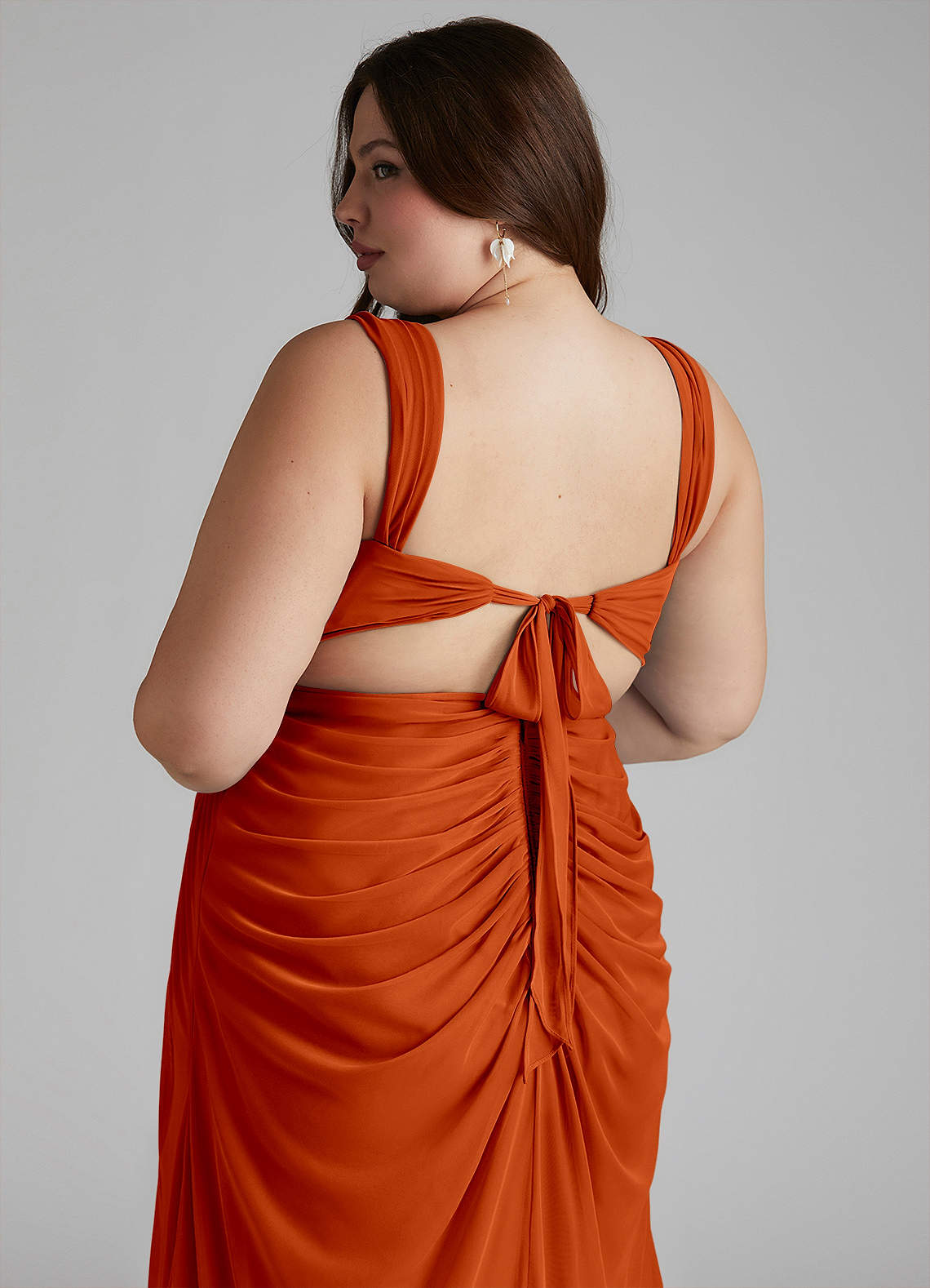 Azazie Jesaphine Vestidos de damas de honor Vestido de Pimenton de Malla de Corte Recto con Fruncido image6