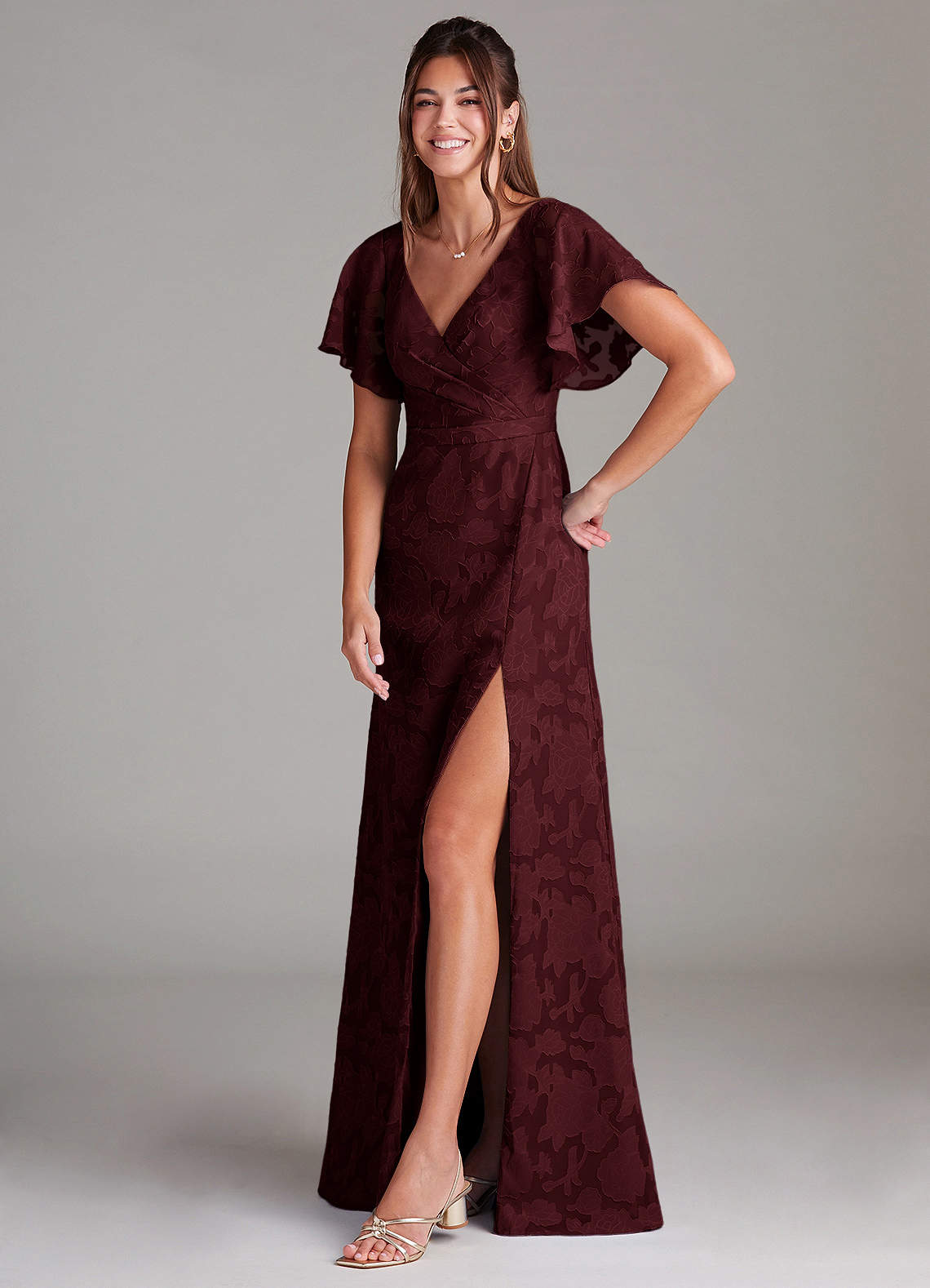 Azazie Ambrosia Vestidos de madrinha de casamento Vestido Cabernet de Esgotamento Floral de Linha A com Plissado image3