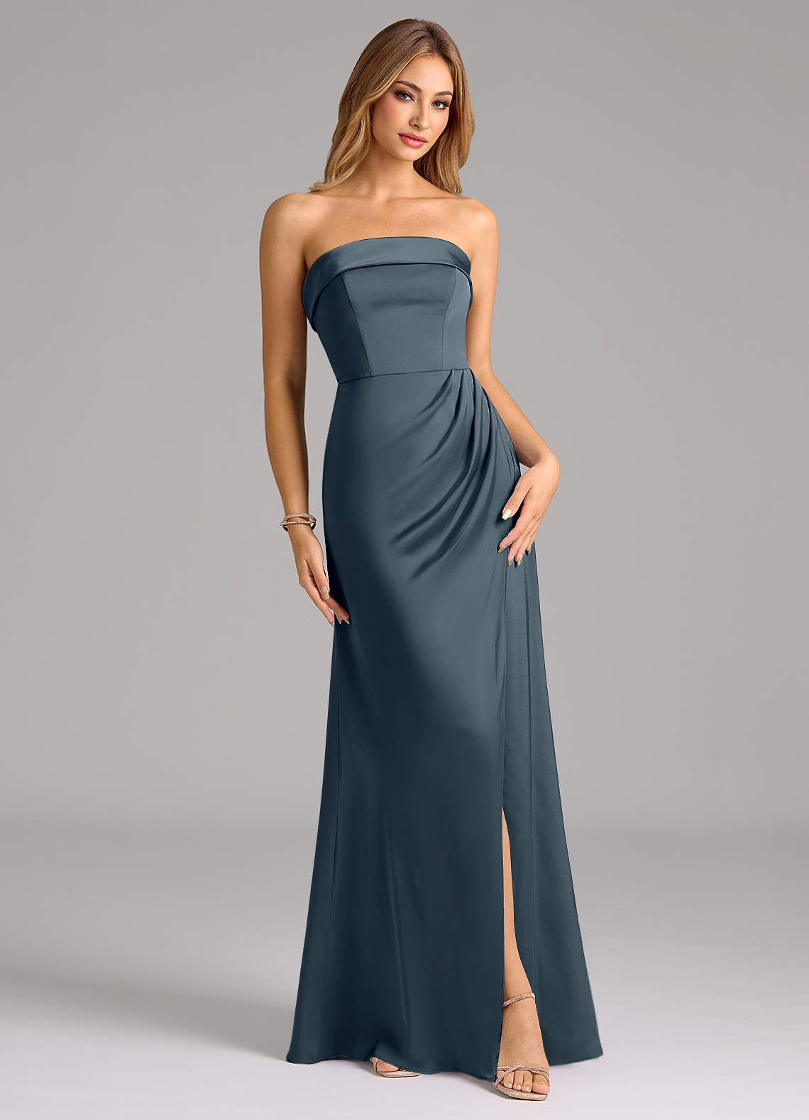 Azazie Aretha Robes de demoiselle d'honneur Robe Trapèze Convertible en Satin extensible Sans bretelle Violet Crépusculaire image1