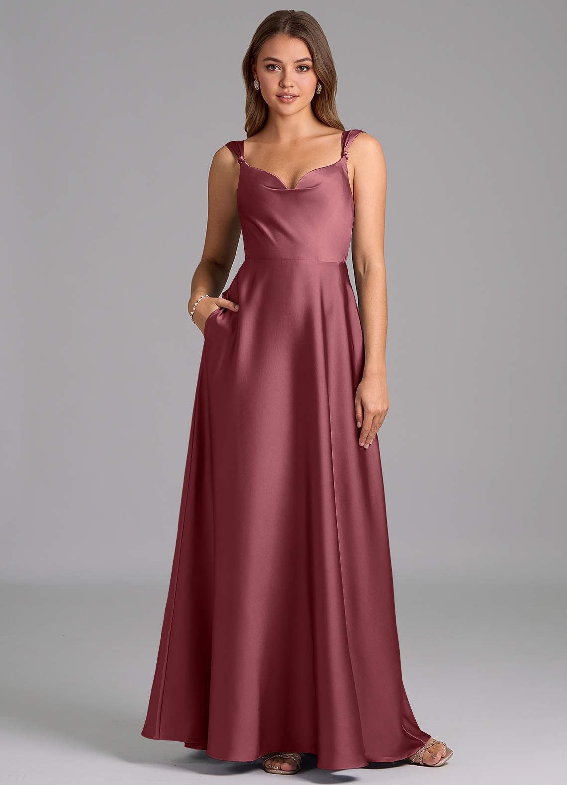 Azazie Beatrice 신부 들러리 드레스 A라인 스윗하트 네크라인 스트레치 새틴 바닥 길이 드레스 image1