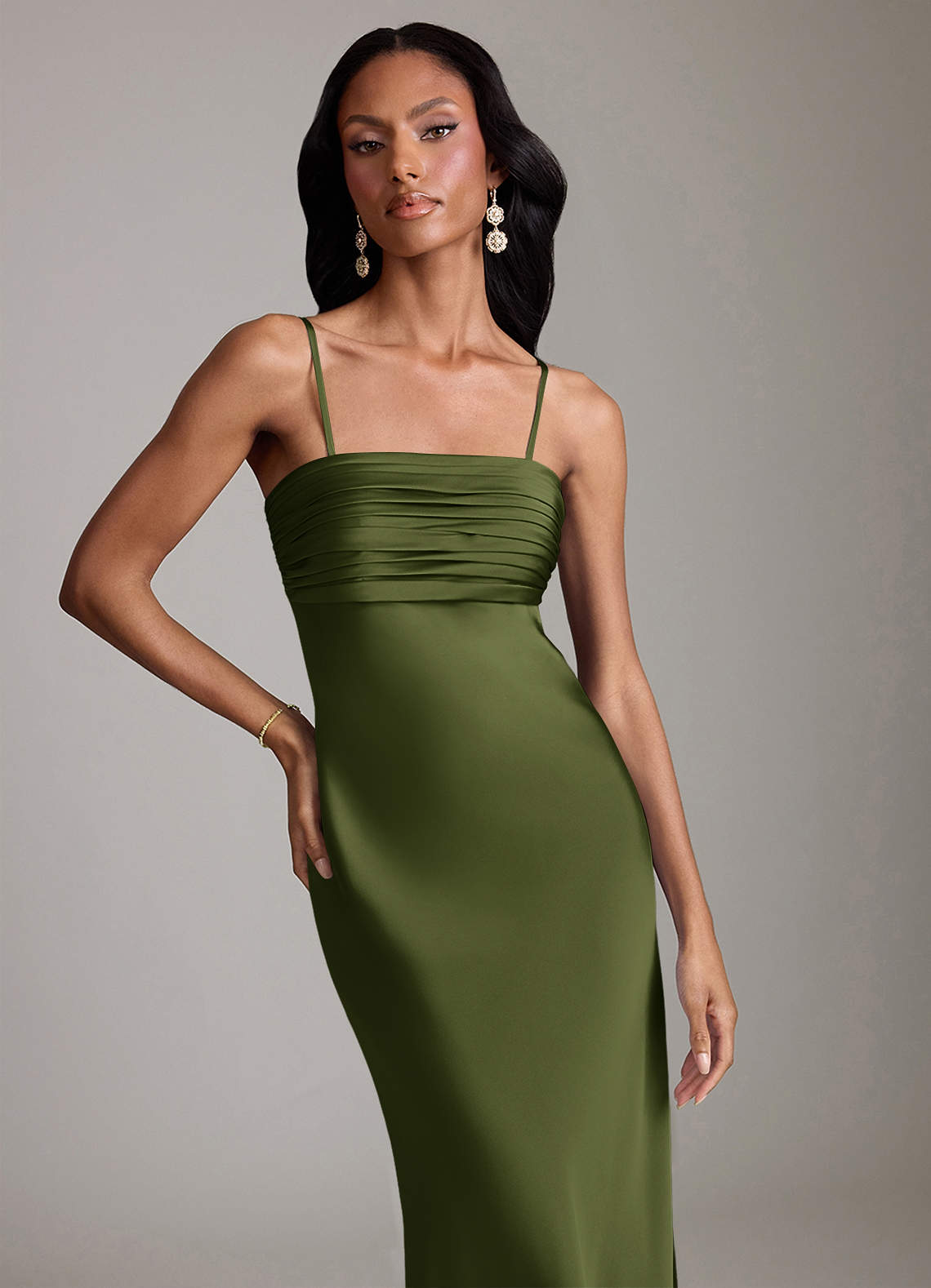 Azazie Saylor Vestidos de damas de honor Vestido de Oliva de Satén Elástico de Corte Sirena con Sin tirantes image2