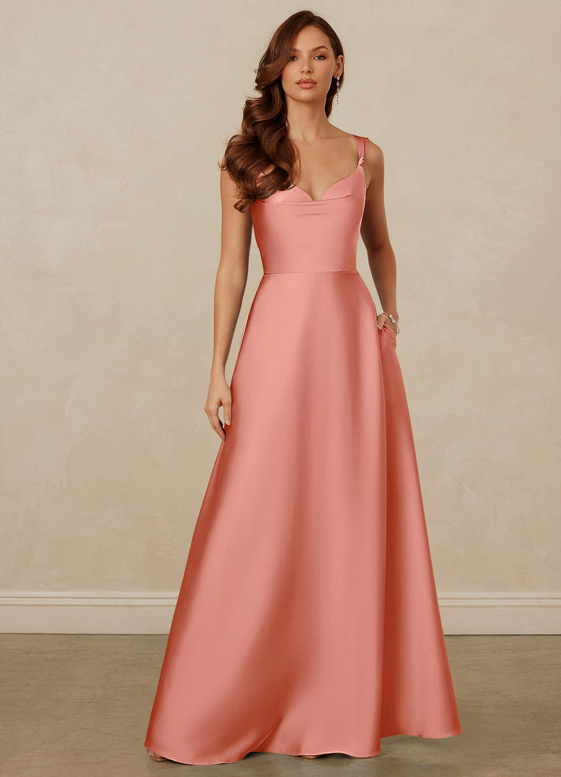 Christian Siriano Bridal for Azazie 1001 Brautjungfernkleider A-Linie Herzausschnitt Stretch-Satin Kleid Koralle image1