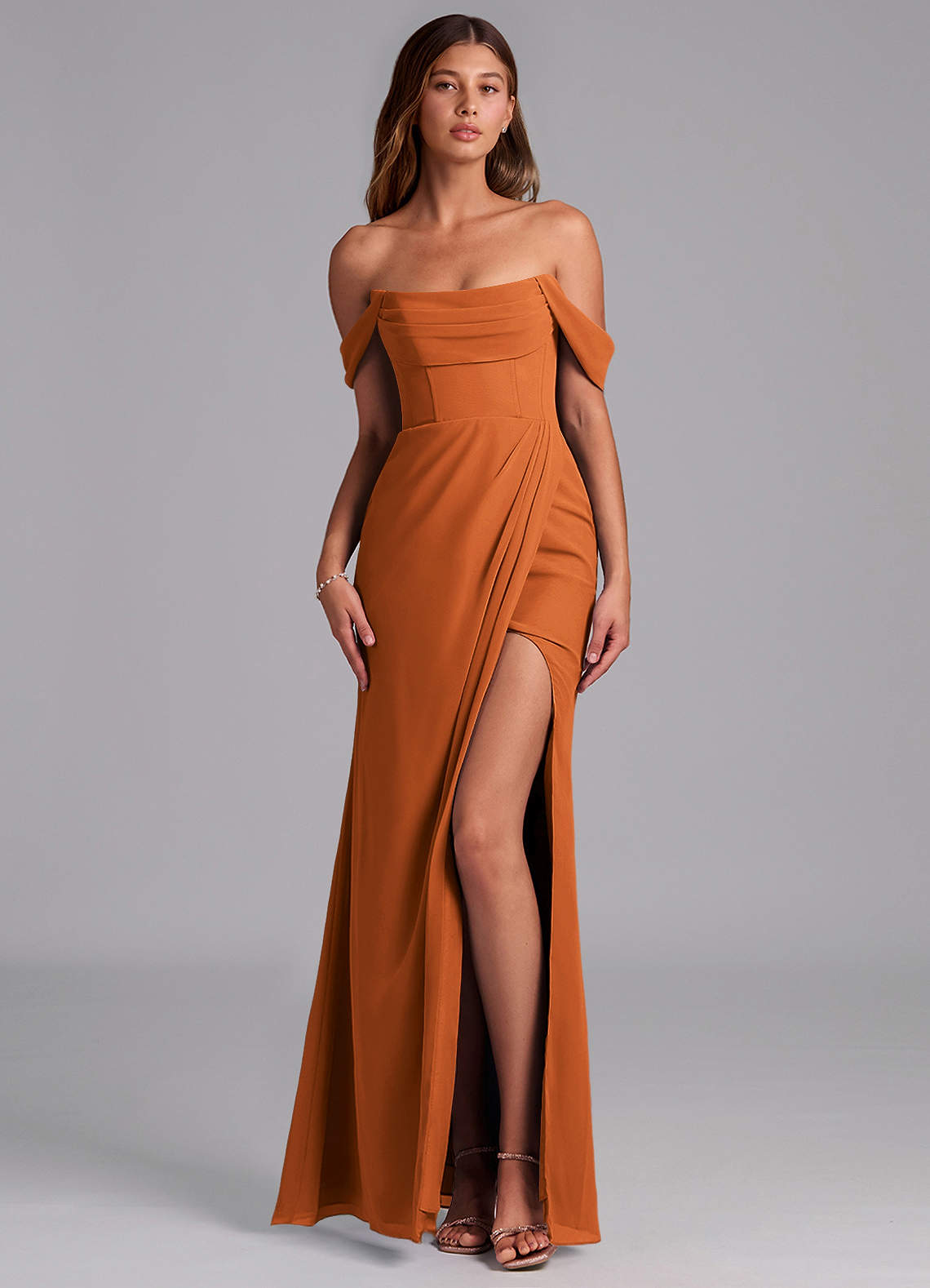 Azazie Johana Jurken voor bruidsmeisjes Converteerbaar Jurk van Chiffon met Zeemeermin Off the Shoulder Kaneel image1