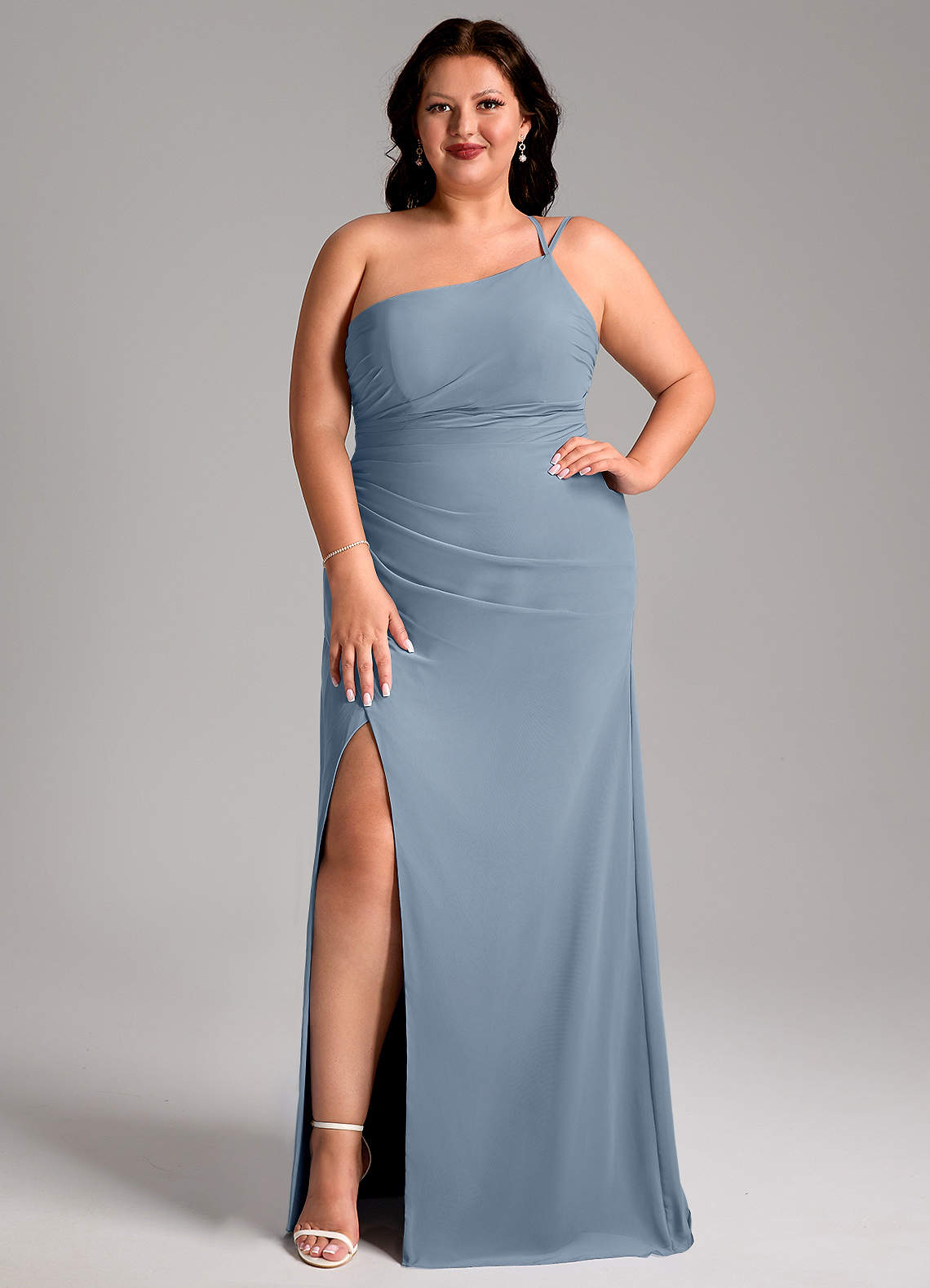 Azazie Eren Vestidos de damas de honor Vestido de Azul Polvoriento de Gasa de Corte Recto con Hombro unilateral image1