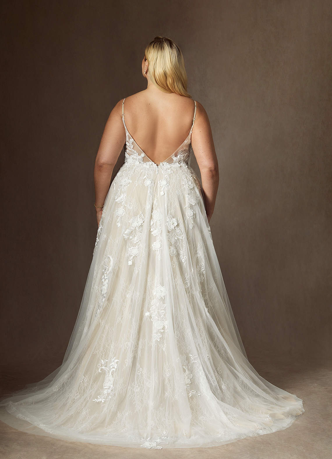 Azazie Monda Vestidos de novia Vestido de Blanco Diamante Champán de Tul de Corte en A con Encaje image12