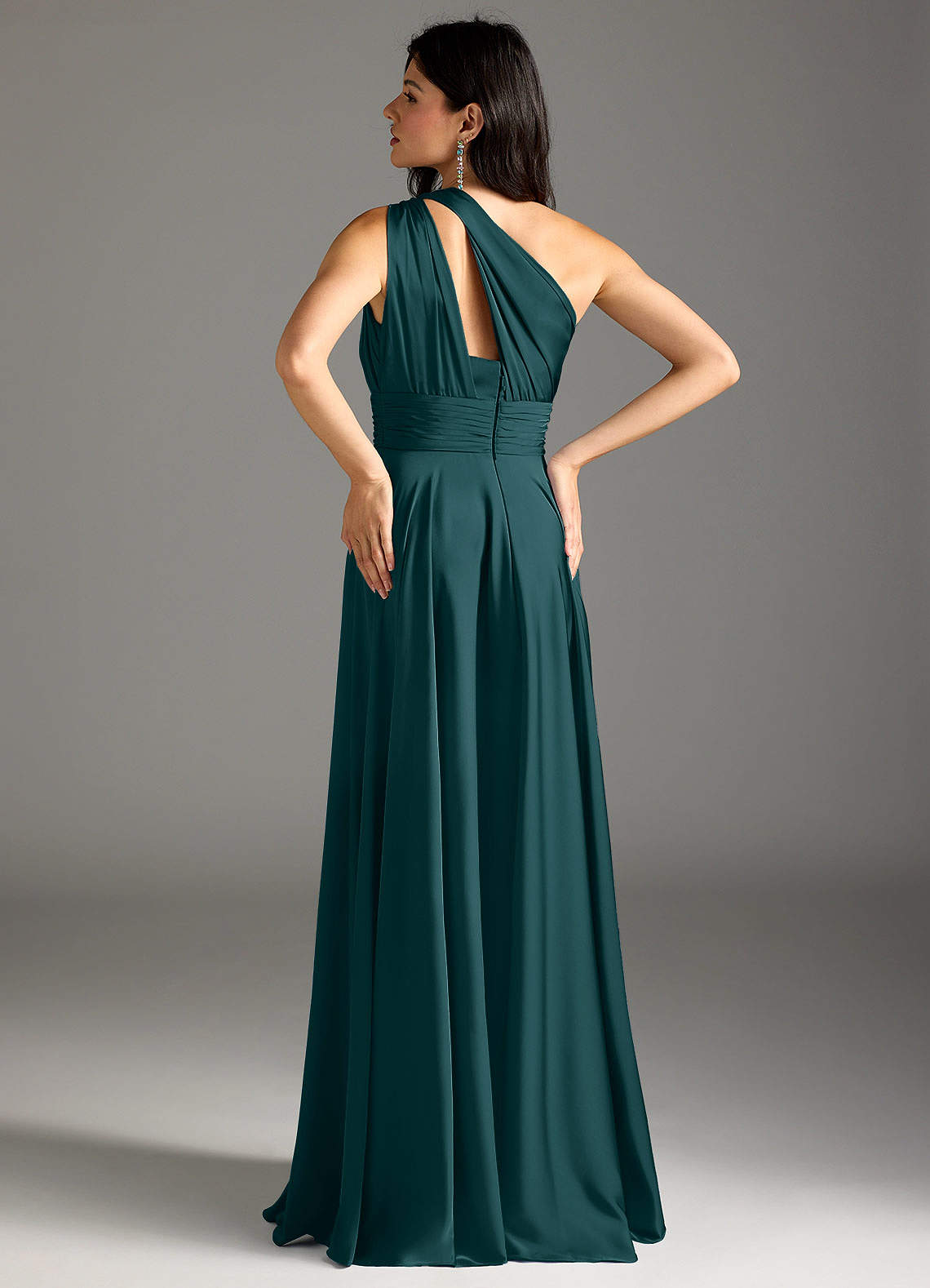 Azazie Charlize Vestidos de damas de honor Vestido de Pino de Satén Elástico de Corte en A con Hombro unilateral image5
