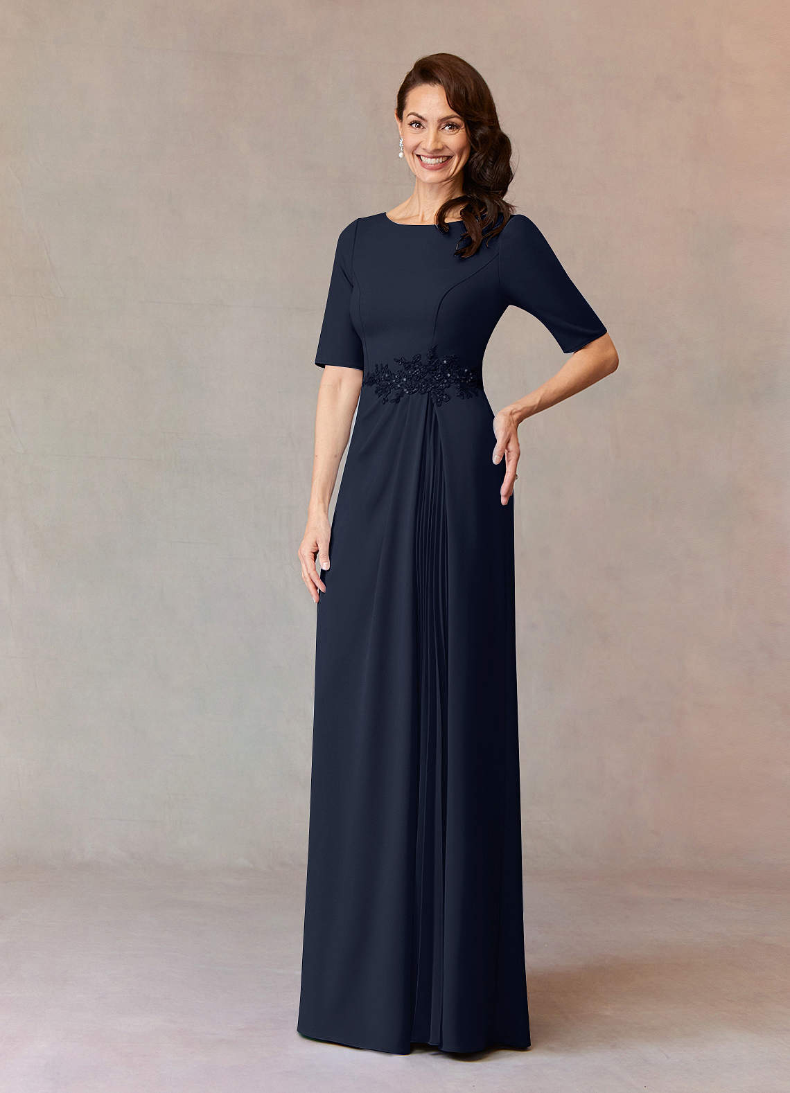 Azazie Joelle vestidos de madre de la novia Vestido de Azul Marino Oscuro de Crepé elástico de Corte En A con Lentejuela image1