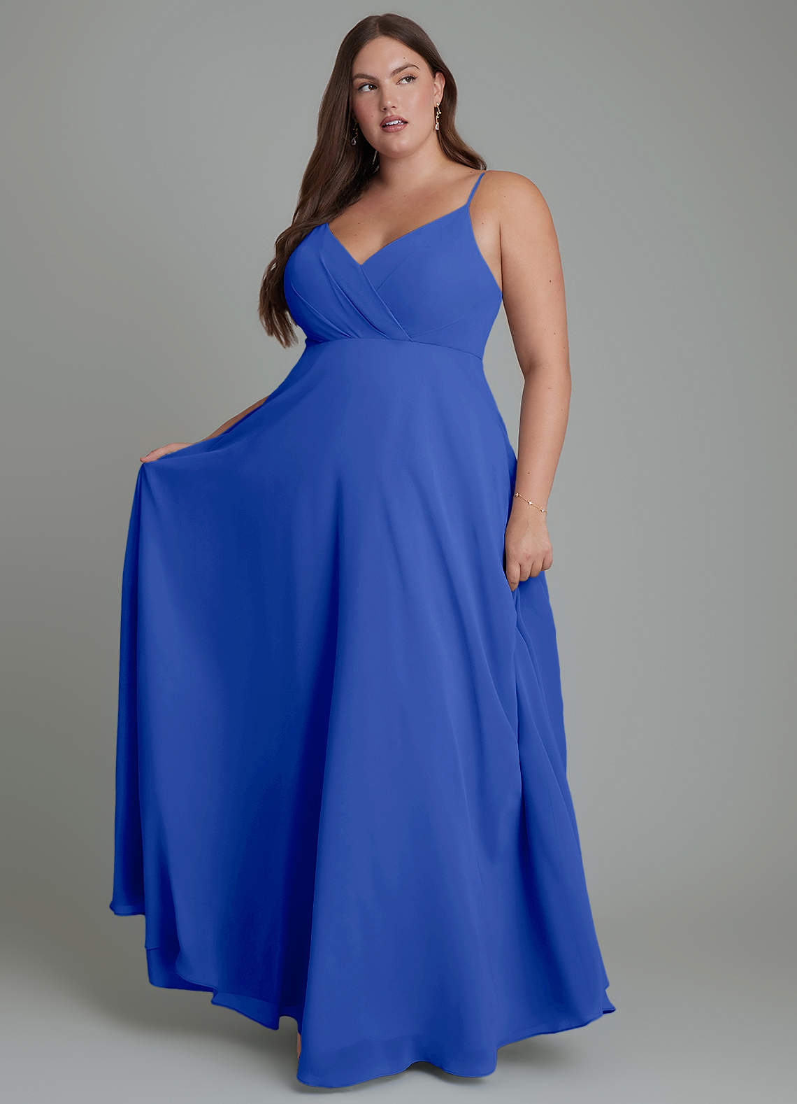 Azazie Amani Vestidos de damas de honor Vestido Azul Real de Gasa de Línea A con Plisado image1