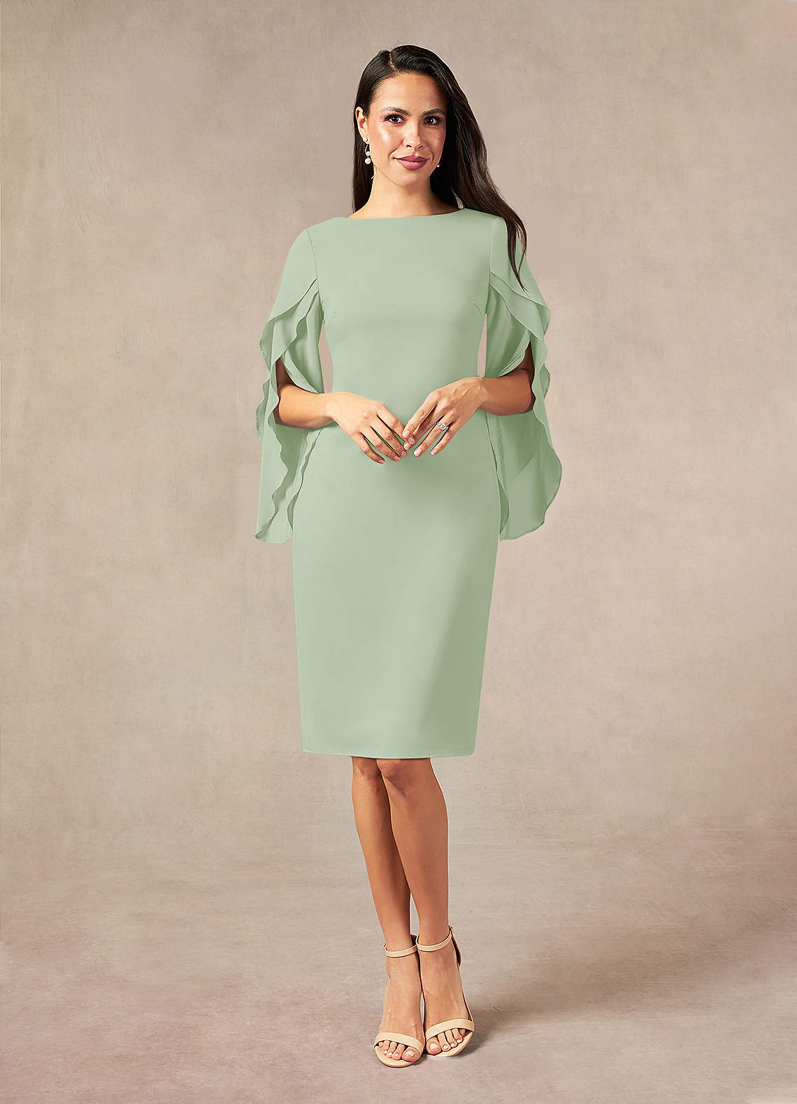 Azazie Carter Abiti per la Madre della Sposa Abito Tubino in Chiffon Elasticizzato Increspato Verde Salvia image1
