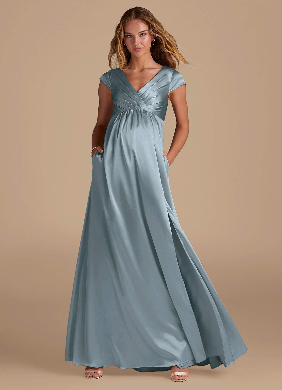 Azazie Allessia vestidos de dama de honor de maternidad Vestido de Corte En A Hasta el suelo Satén Metálico image1