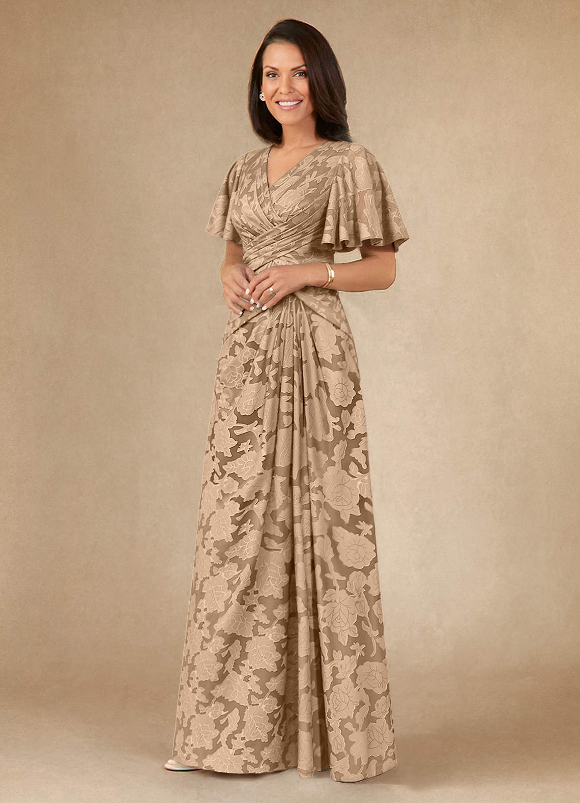 Azazie Emmeline Vestidos para mãe da noiva Vestir Champanhe de Esgotamento Floral de Linha A com Plissado image2