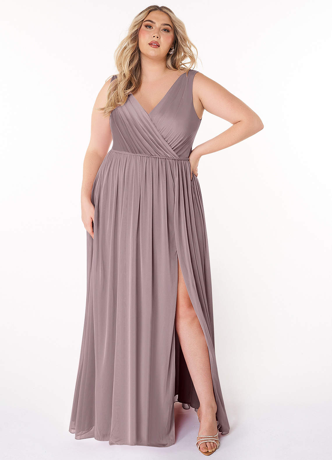 Azazie Tanicia Brautjungfernkleider A-Linie V-Hals Gefaltet Gittergewebe Kleid Dämmerung image1