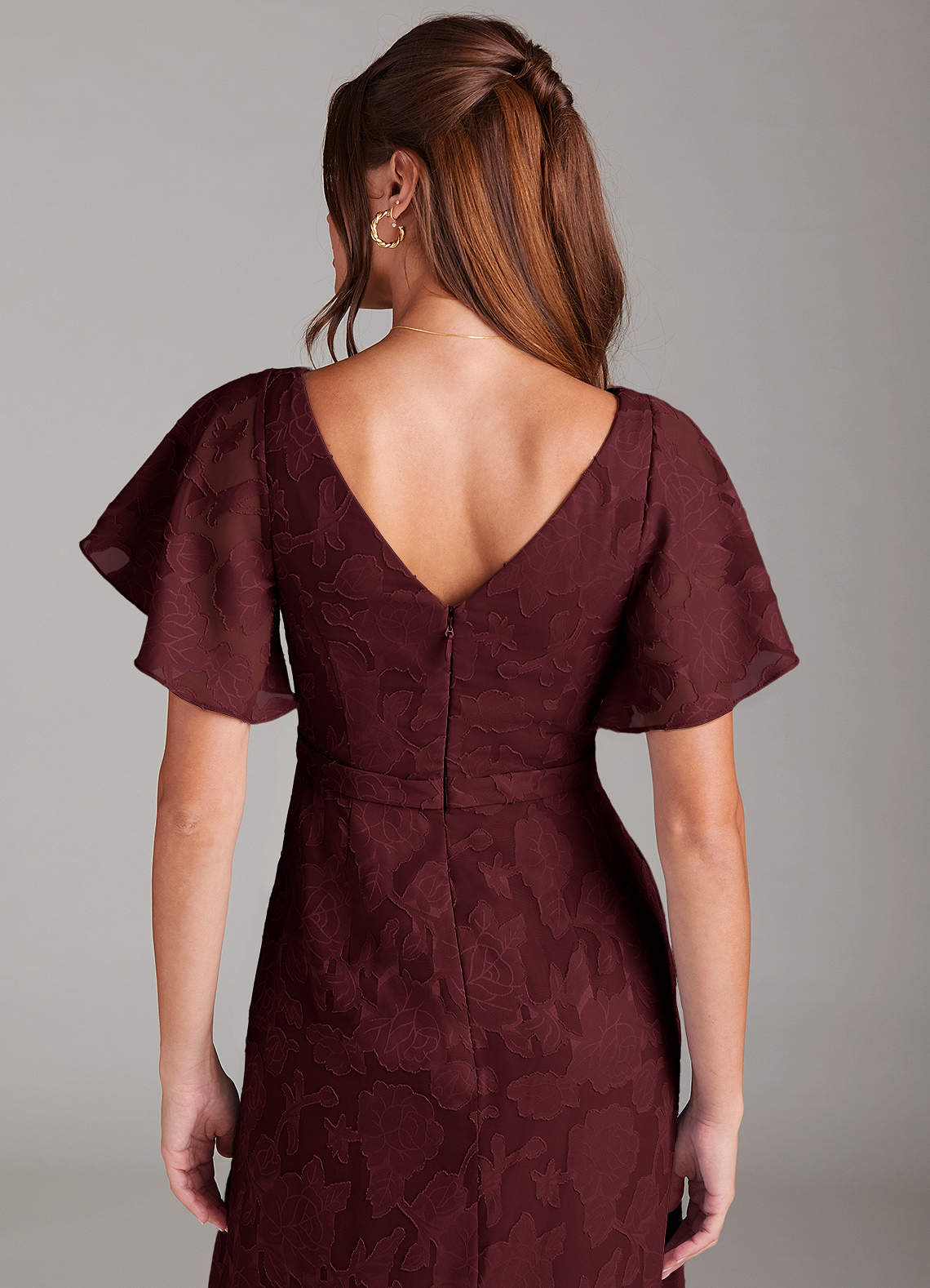 Azazie Ambrosia Vestidos de madrinha de casamento Vestido Cabernet de Esgotamento Floral de Linha A com Plissado image1