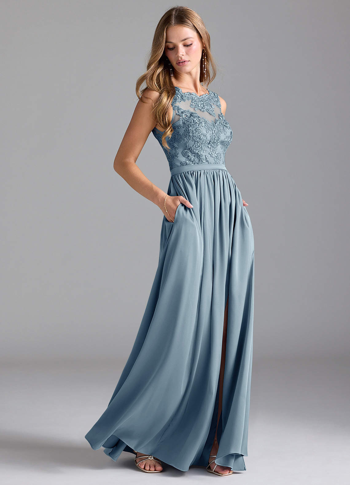 Azazie Elly Vestidos de damas de honor Vestido de Azul Polvoriento de Satén Elástico de Corte en A con Encaje image1