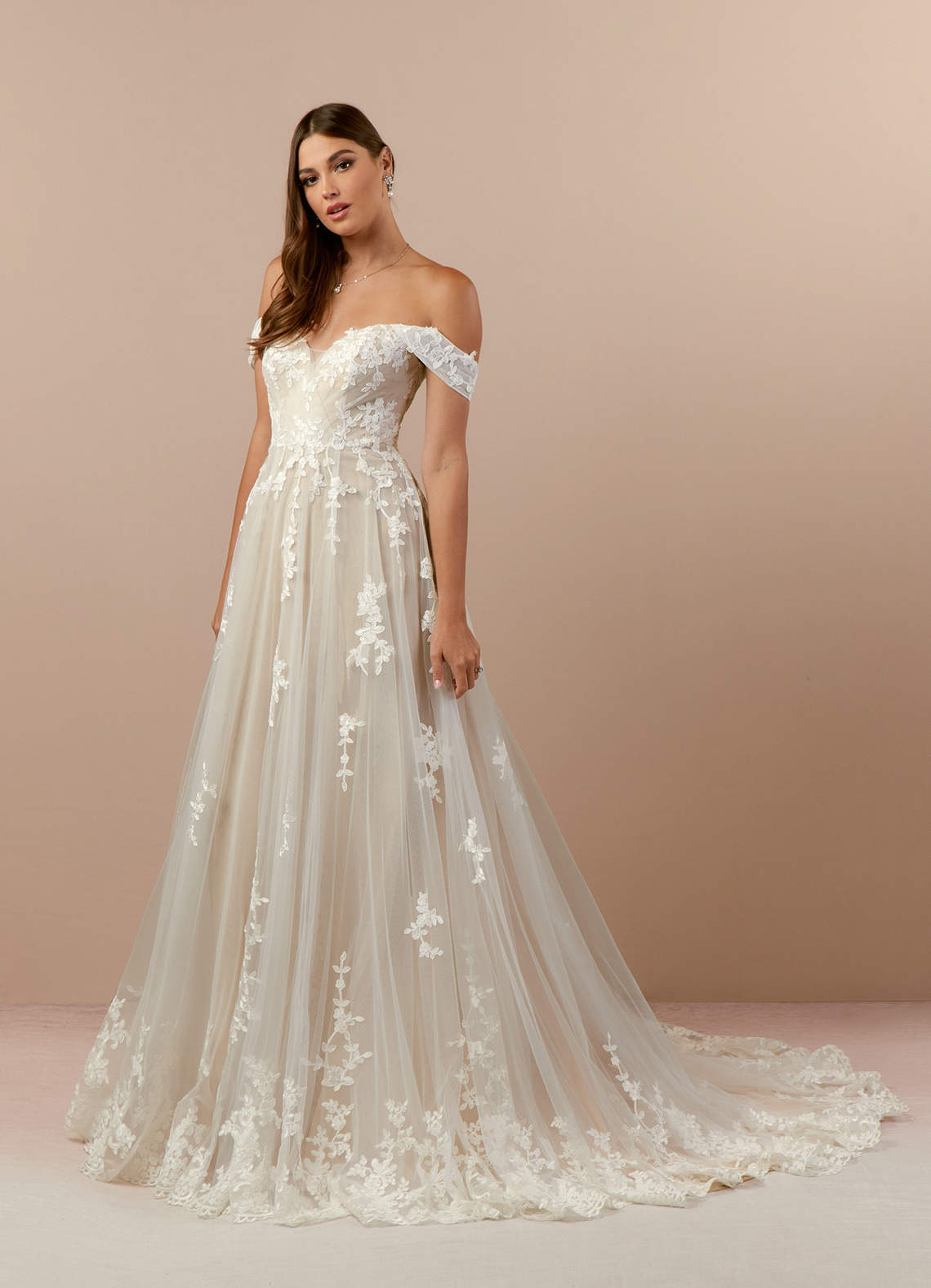 Azazie Botanica Vestidos de novia Vestido de Blanco Diamante Nude de Tul de Corte en A con Vestidos sin tirantes image2