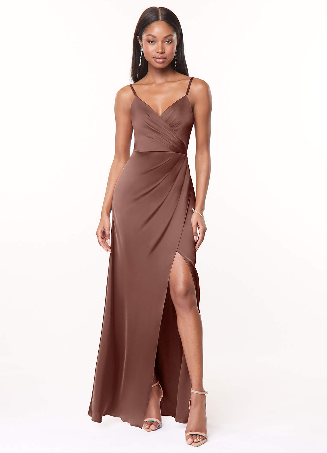 Azazie Maci Vestidos de madrinha de casamento Vestido Café Expresso de Cetim elástico de Linha A com Plissado image1