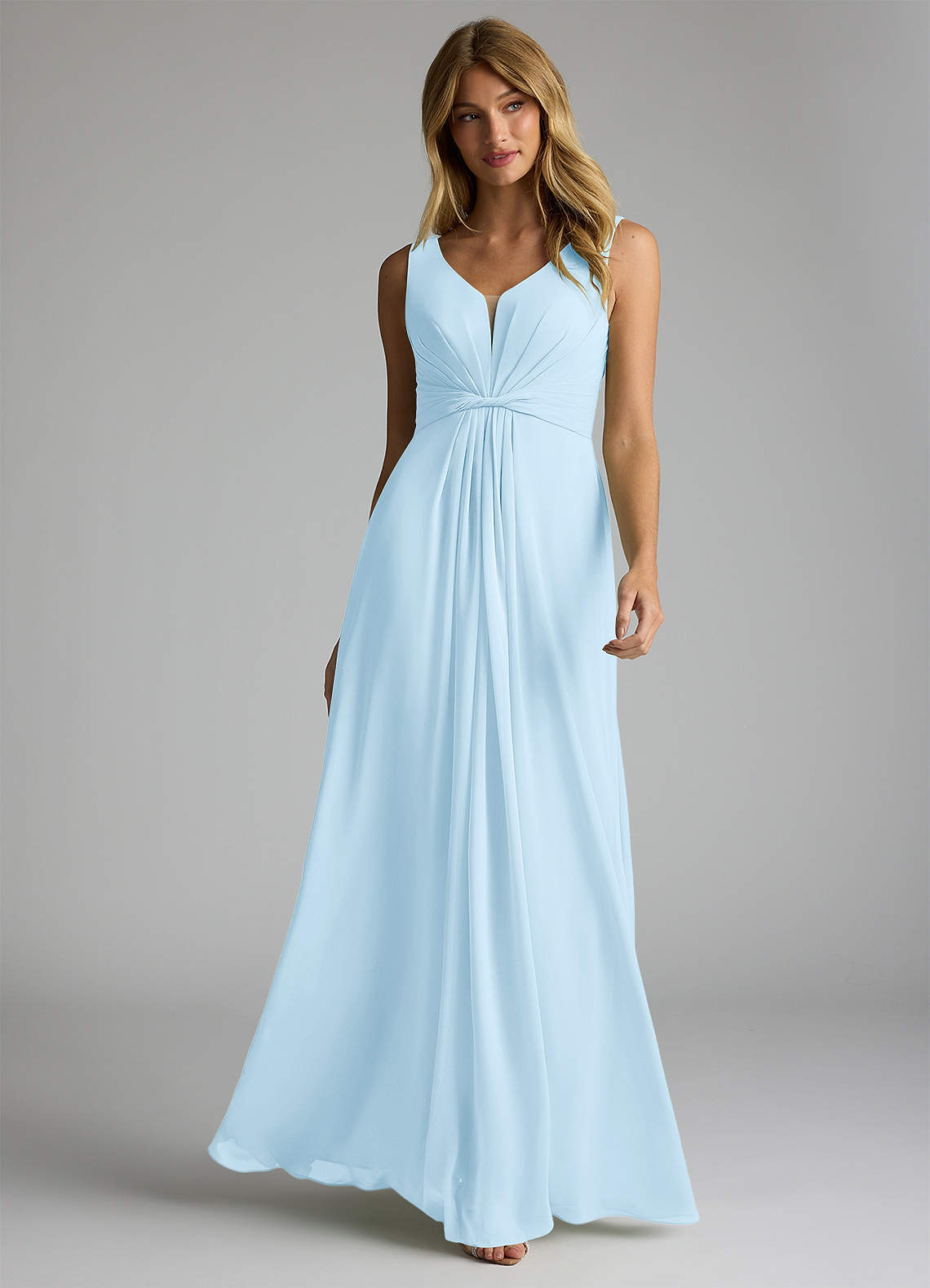 Azazie Gina Vestidos de damas de honor Vestido de Azul Cielo de Gasa de Corte en A con Cuello en V Plisado image1