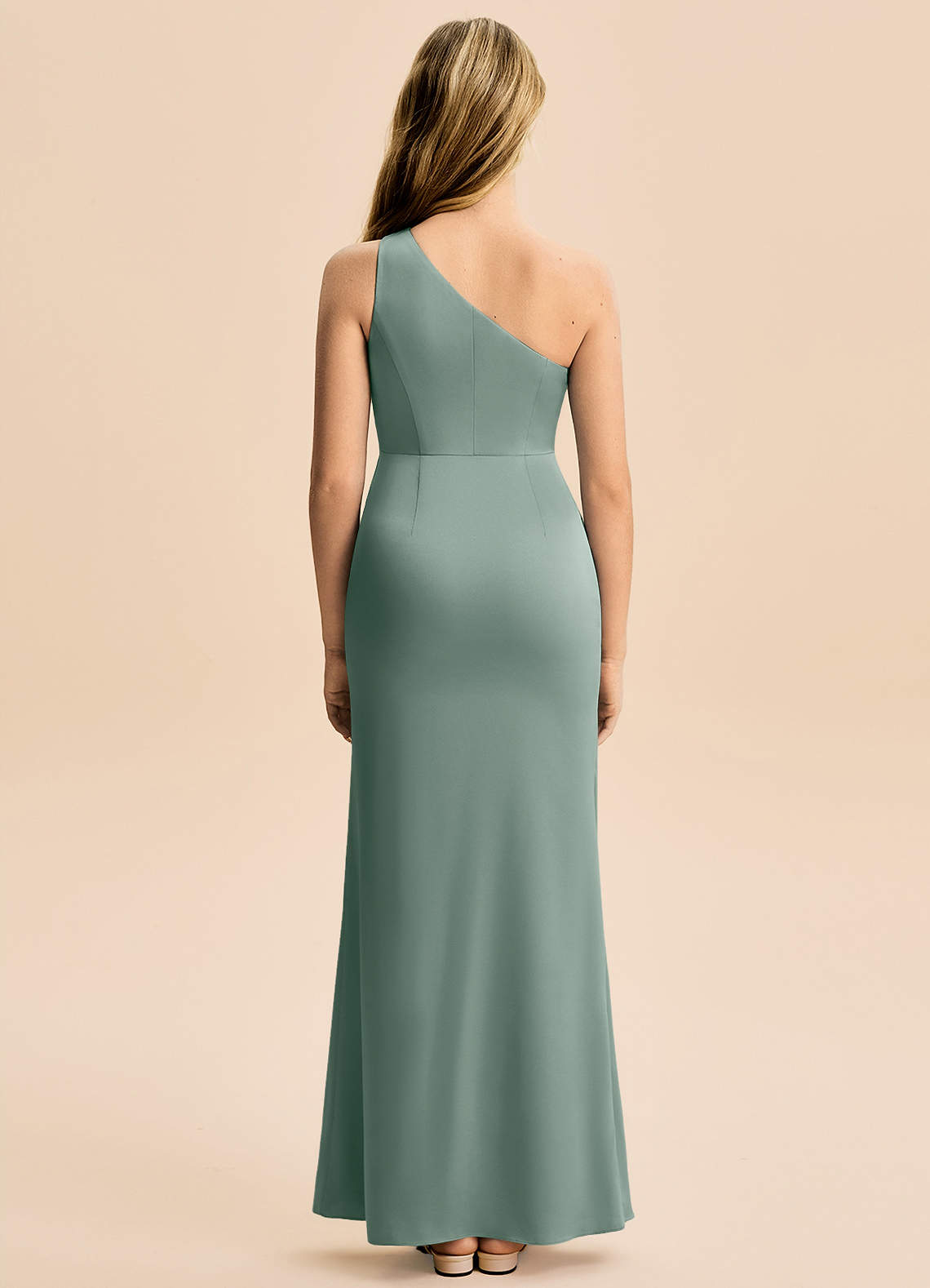 Azazie Akilah Junior Robe Fourreau en Satin extensible Plissée Sauge D'argent image5